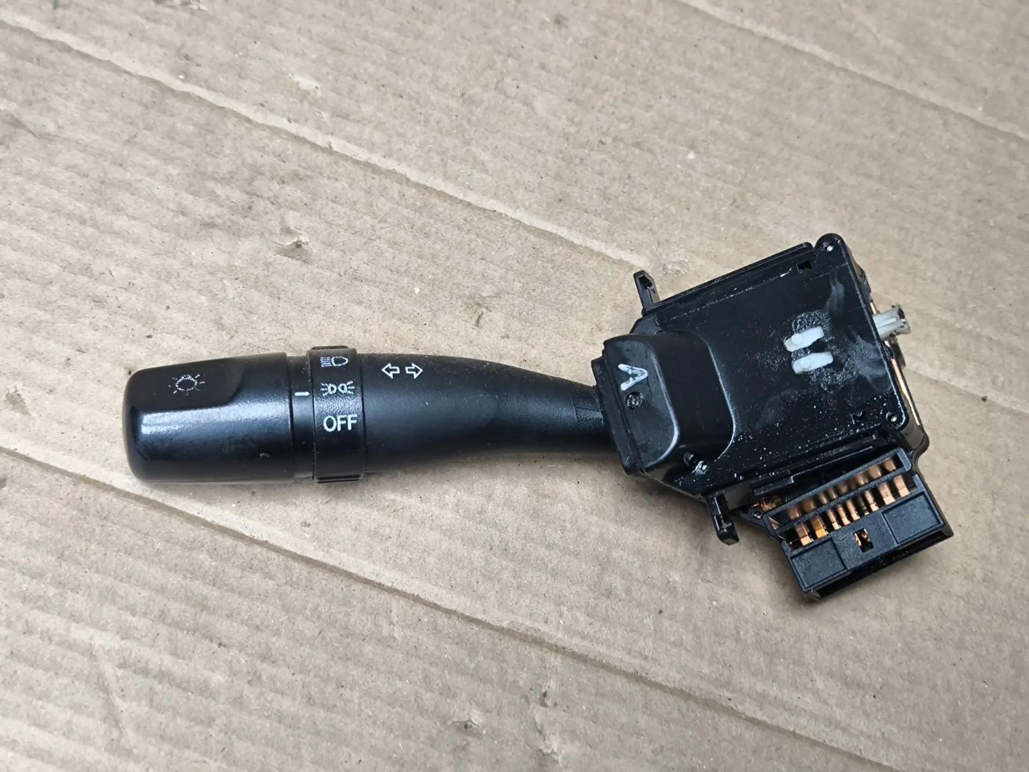 https://ycs.partsauto.market/partsauto-images/thmbs/userImages/d89d66a30f14dbad161fb7a986aa0fe5/part/6fcc88d1-f111-41fc-ab99-75885d46793b_1786266410052.jpg