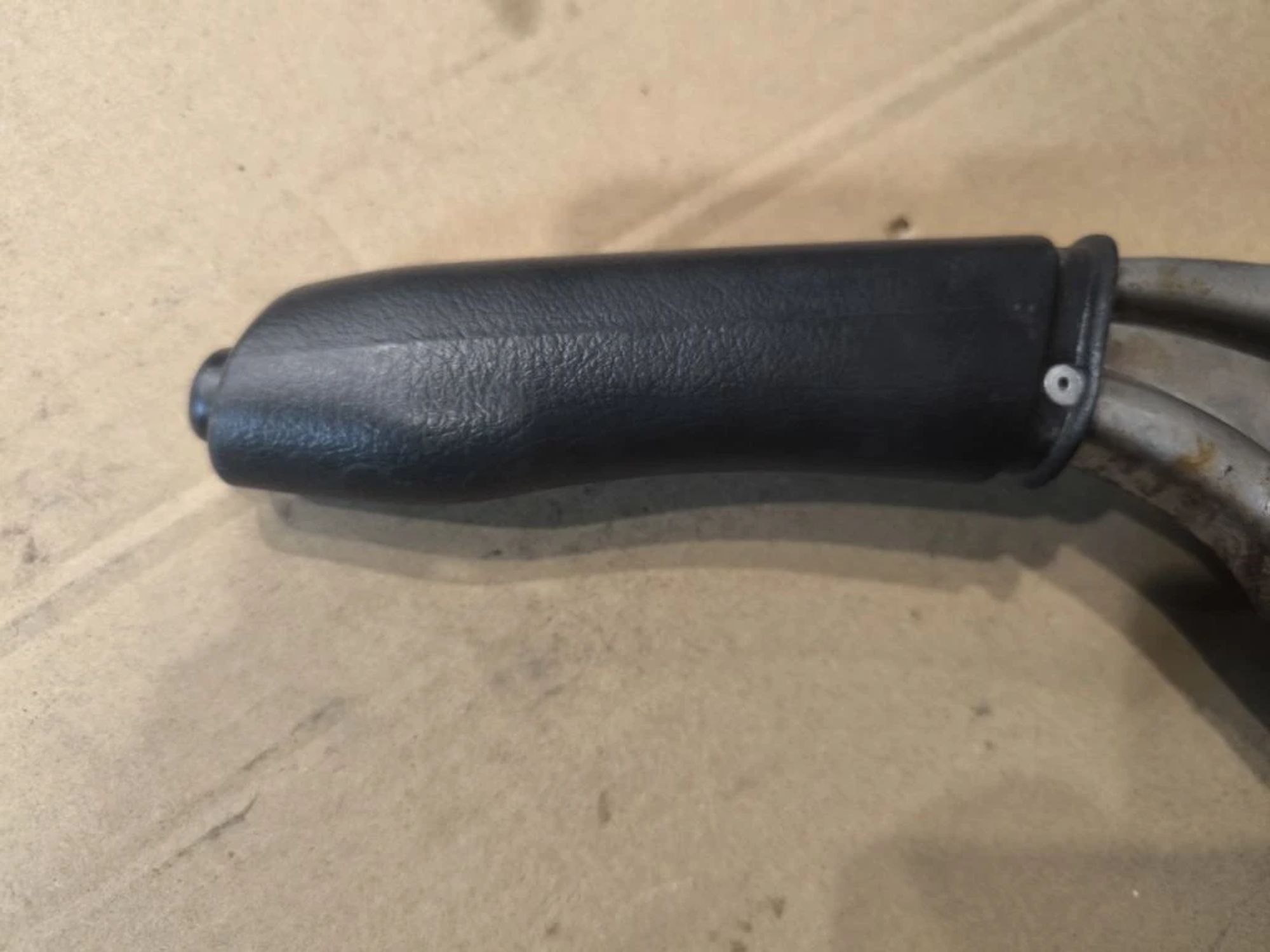 https://ycs.partsauto.market/partsauto-images/thmbs/userImages/d89d66a30f14dbad161fb7a986aa0fe5/part/702a24a2-0b8f-4878-bae4-eee4d0e1a909_1776751395474.jpg