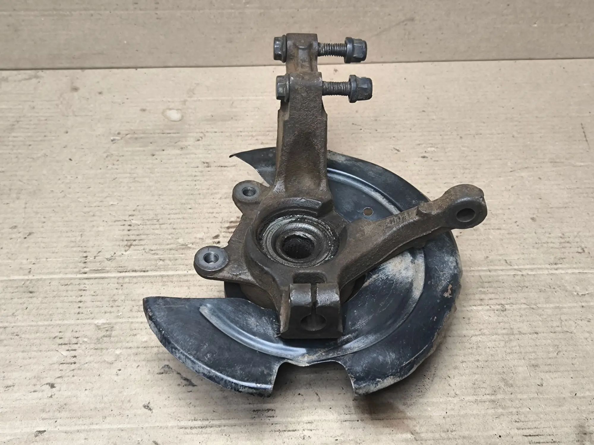 https://ycs.partsauto.market/partsauto-images/thmbs/userImages/d89d66a30f14dbad161fb7a986aa0fe5/part/70e82d6c-2f68-4712-97e6-2ab29236ecd7_1783852128411.jpg