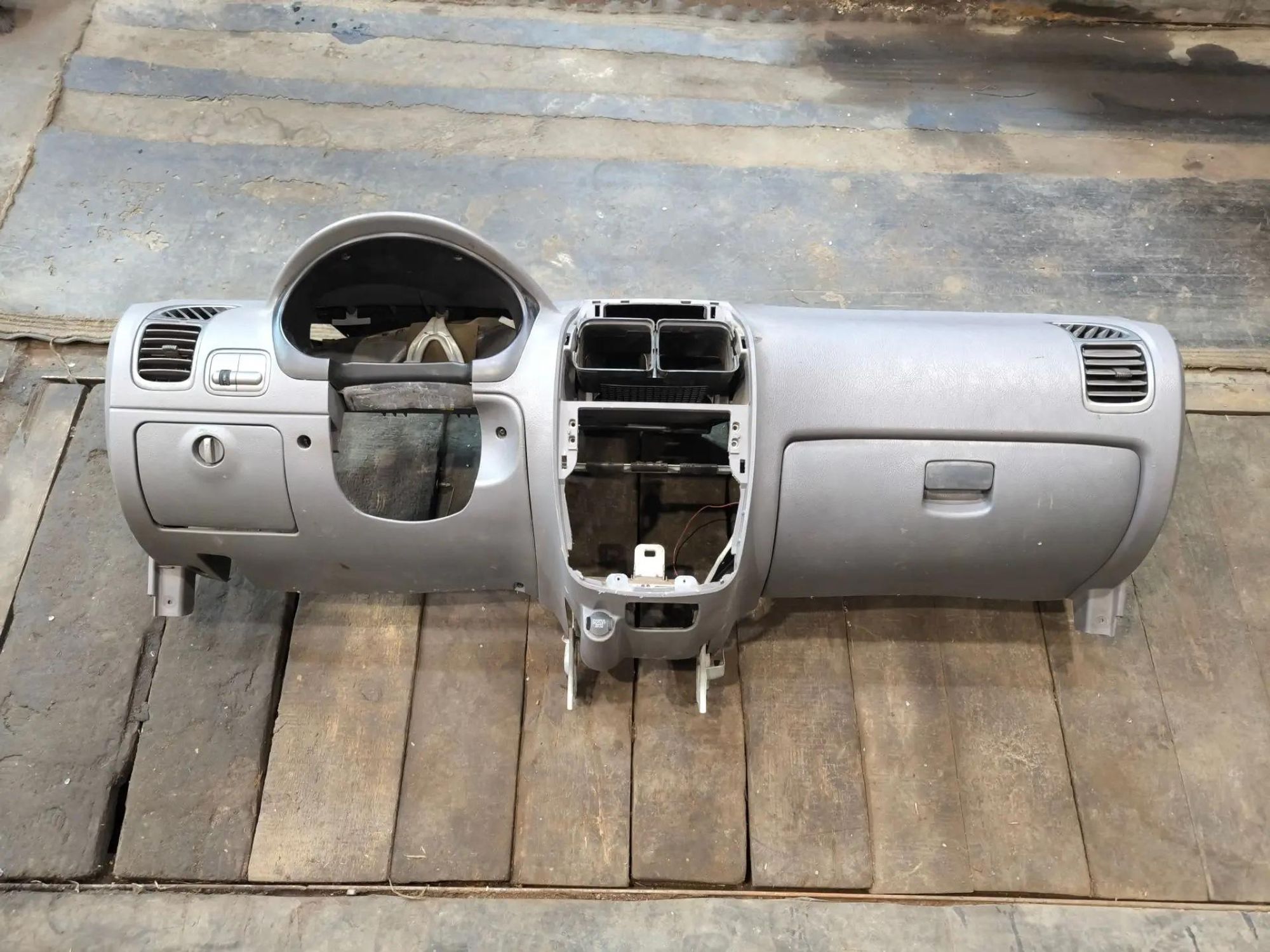 https://ycs.partsauto.market/partsauto-images/thmbs/userImages/d89d66a30f14dbad161fb7a986aa0fe5/part/71da0cd2-8123-42ef-84bb-1446dcdd838f_1786285983436.jpg