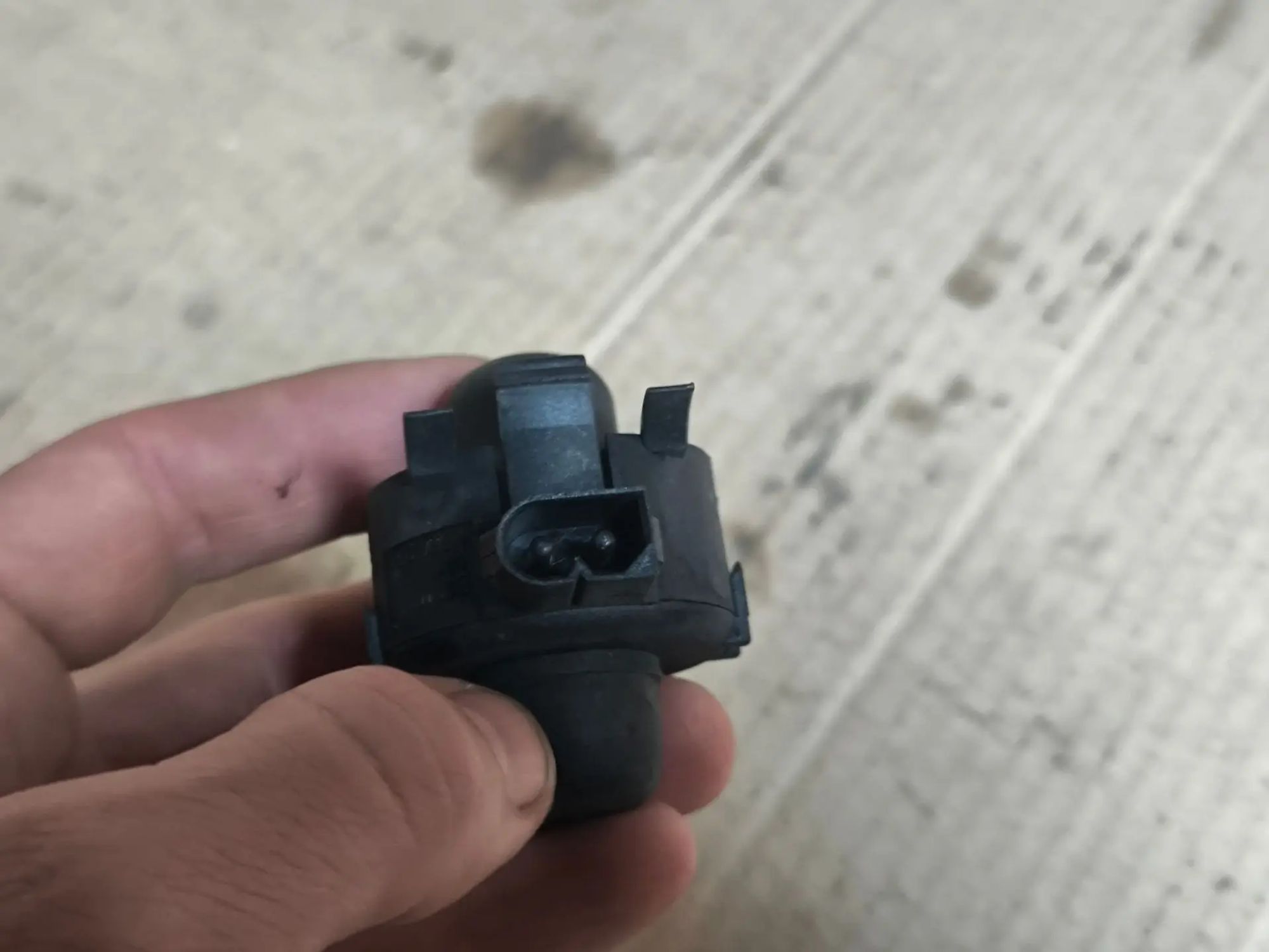 https://ycs.partsauto.market/partsauto-images/thmbs/userImages/d89d66a30f14dbad161fb7a986aa0fe5/part/7207b7bb-2afe-4e0b-aa21-e486cd308f51_1781697776231.jpg