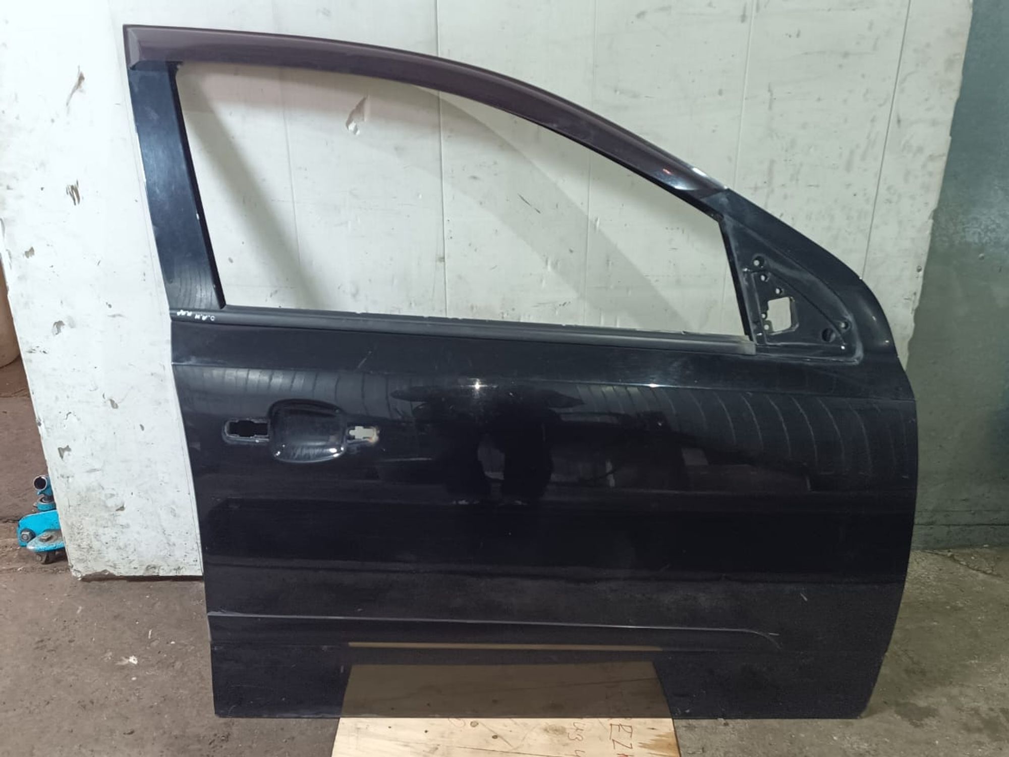https://ycs.partsauto.market/partsauto-images/thmbs/userImages/d89d66a30f14dbad161fb7a986aa0fe5/part/7228ee57-6f49-48ed-a4e5-6718b853a986_1740739959483.jpg