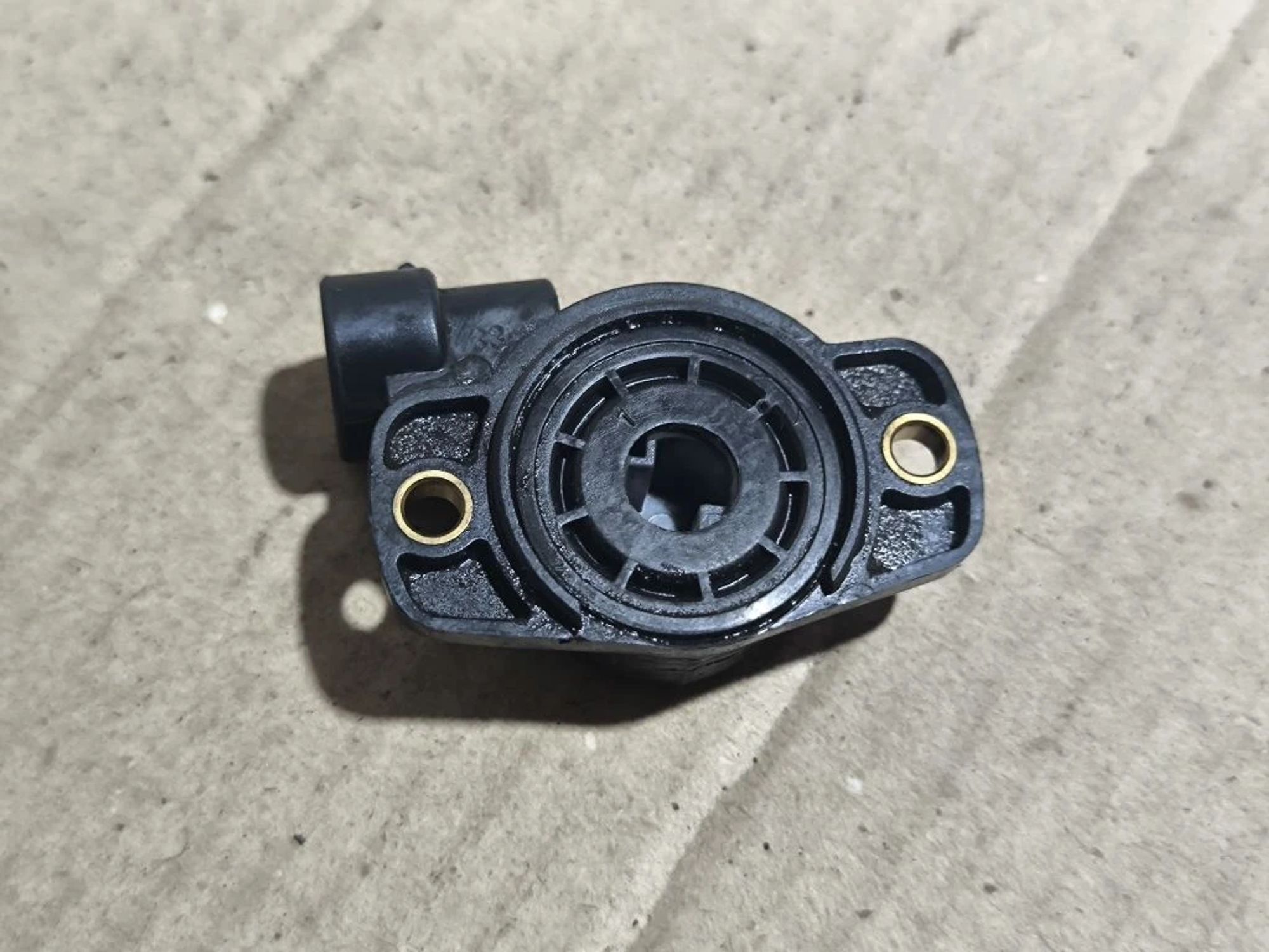 https://ycs.partsauto.market/partsauto-images/thmbs/userImages/d89d66a30f14dbad161fb7a986aa0fe5/part/72693f8e-c9b6-441e-91ed-f0eb9158f81a_1781073705188.jpg
