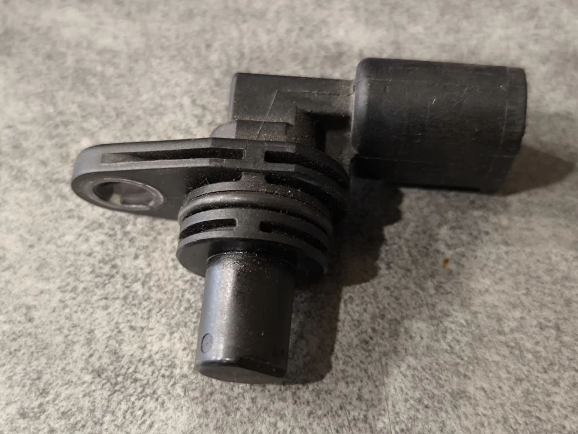 https://ycs.partsauto.market/partsauto-images/thmbs/userImages/d89d66a30f14dbad161fb7a986aa0fe5/part/73f7e9b9-44b3-4b69-8408-86d7b5cbf0cc_1776077678173.jpg
