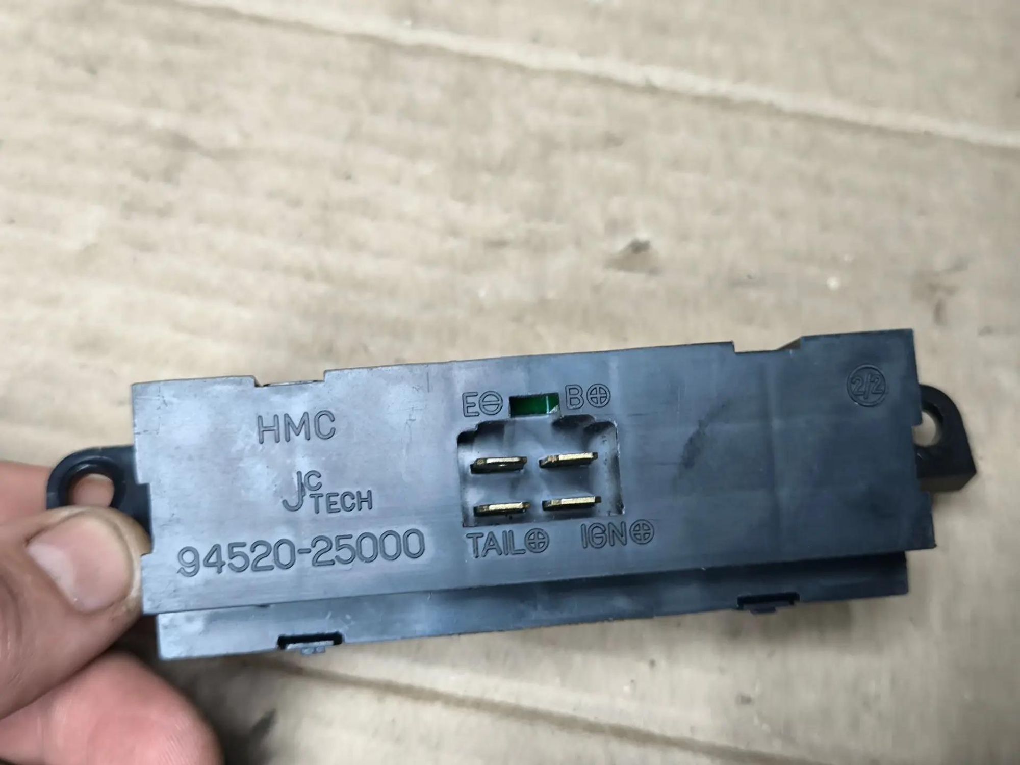 https://ycs.partsauto.market/partsauto-images/thmbs/userImages/d89d66a30f14dbad161fb7a986aa0fe5/part/7486911b-7fe9-4ca5-bc2e-fc8d4d3c2308_1786285343869.jpg