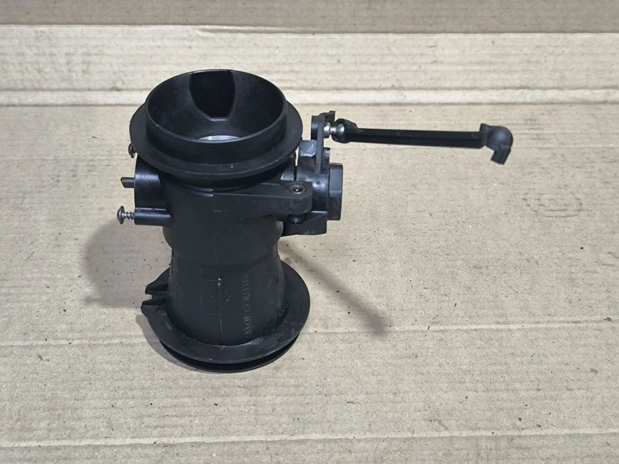 https://ycs.partsauto.market/partsauto-images/thmbs/userImages/d89d66a30f14dbad161fb7a986aa0fe5/part/74ca032a-157e-4547-b052-fdeac5c565ec_1781073465687.jpg