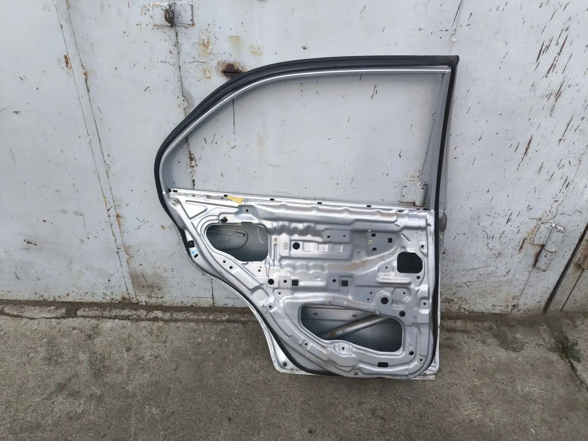 https://ycs.partsauto.market/partsauto-images/thmbs/userImages/d89d66a30f14dbad161fb7a986aa0fe5/part/750ce0c3-86ae-442c-9cee-474bf2e14b19_1784473085034.jpg