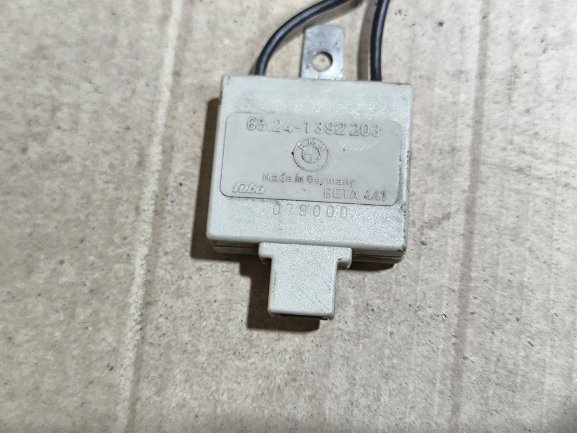 https://ycs.partsauto.market/partsauto-images/thmbs/userImages/d89d66a30f14dbad161fb7a986aa0fe5/part/752a9874-f79b-48e3-bf96-c1753b5cc2ae_1780930671586.jpg