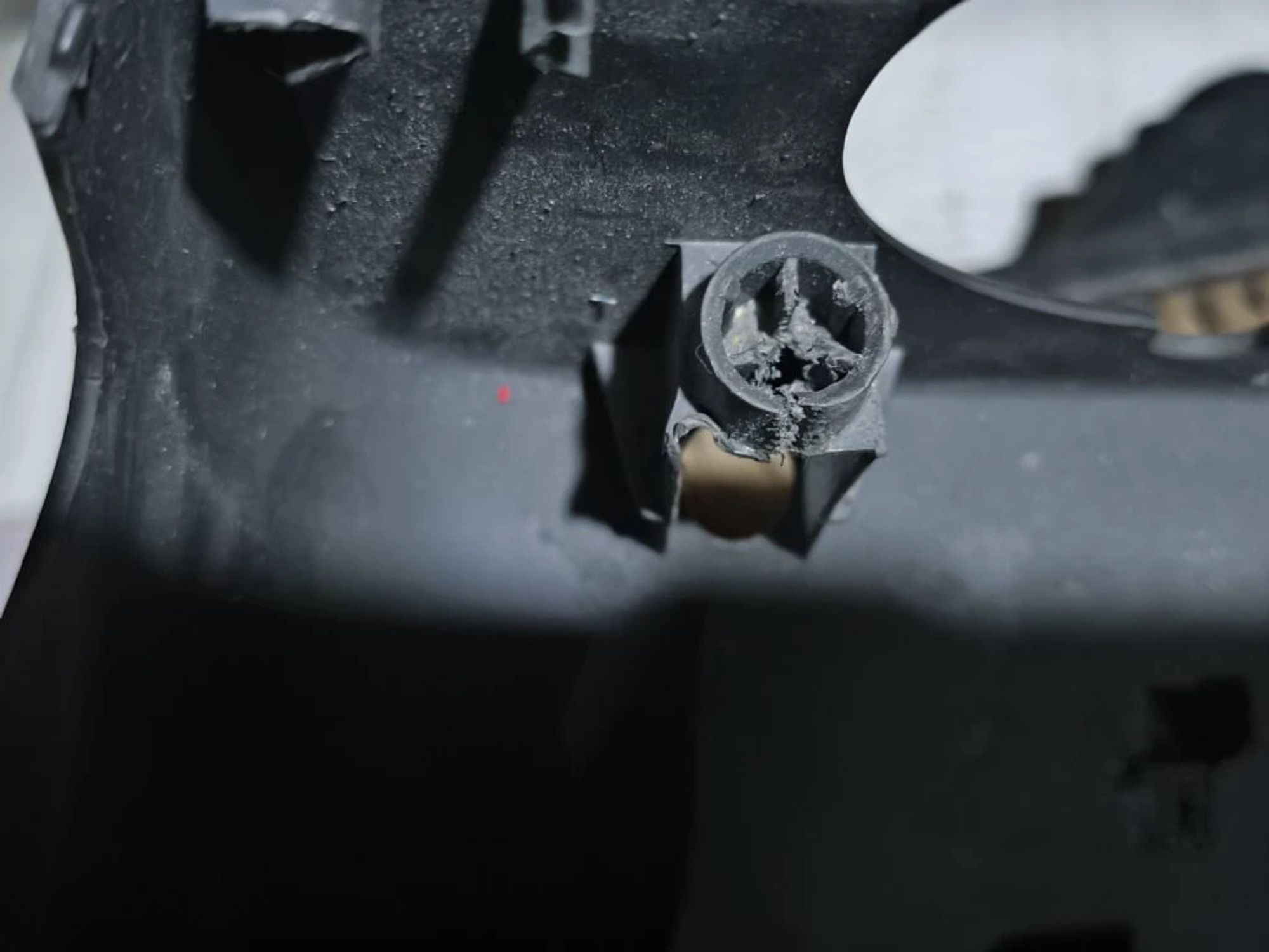 https://ycs.partsauto.market/partsauto-images/thmbs/userImages/d89d66a30f14dbad161fb7a986aa0fe5/part/75607545-d973-4a2f-998d-72b1260bb2a7_1779798271974.jpg