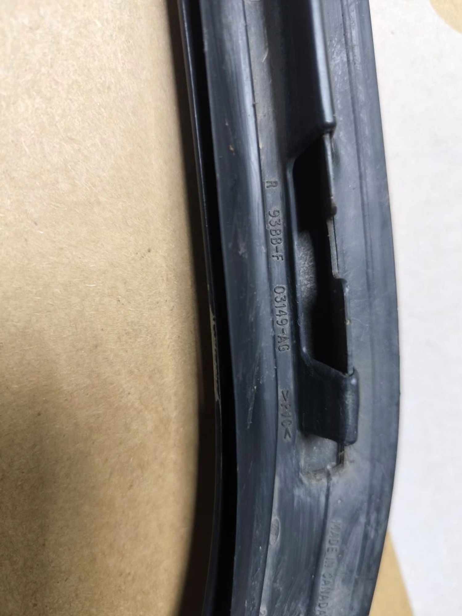 https://ycs.partsauto.market/partsauto-images/thmbs/userImages/d89d66a30f14dbad161fb7a986aa0fe5/part/76589852-5ec2-4928-b79c-44b294b5a4e4_1776846260601.jpg