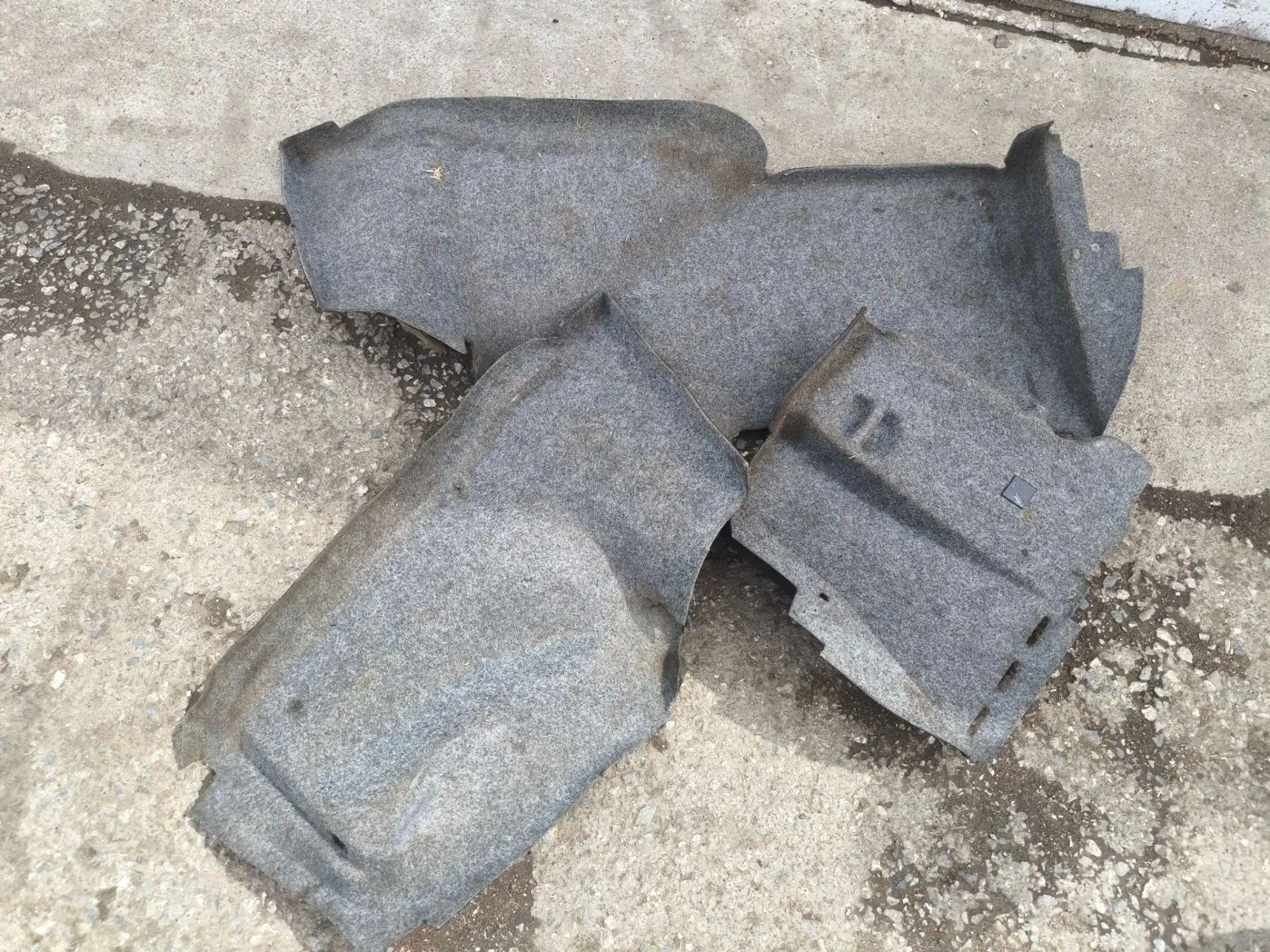 https://ycs.partsauto.market/partsauto-images/thmbs/userImages/d89d66a30f14dbad161fb7a986aa0fe5/part/76856788-7cef-4f19-9e32-9c6e0c8084c4_1781803624188.jpg