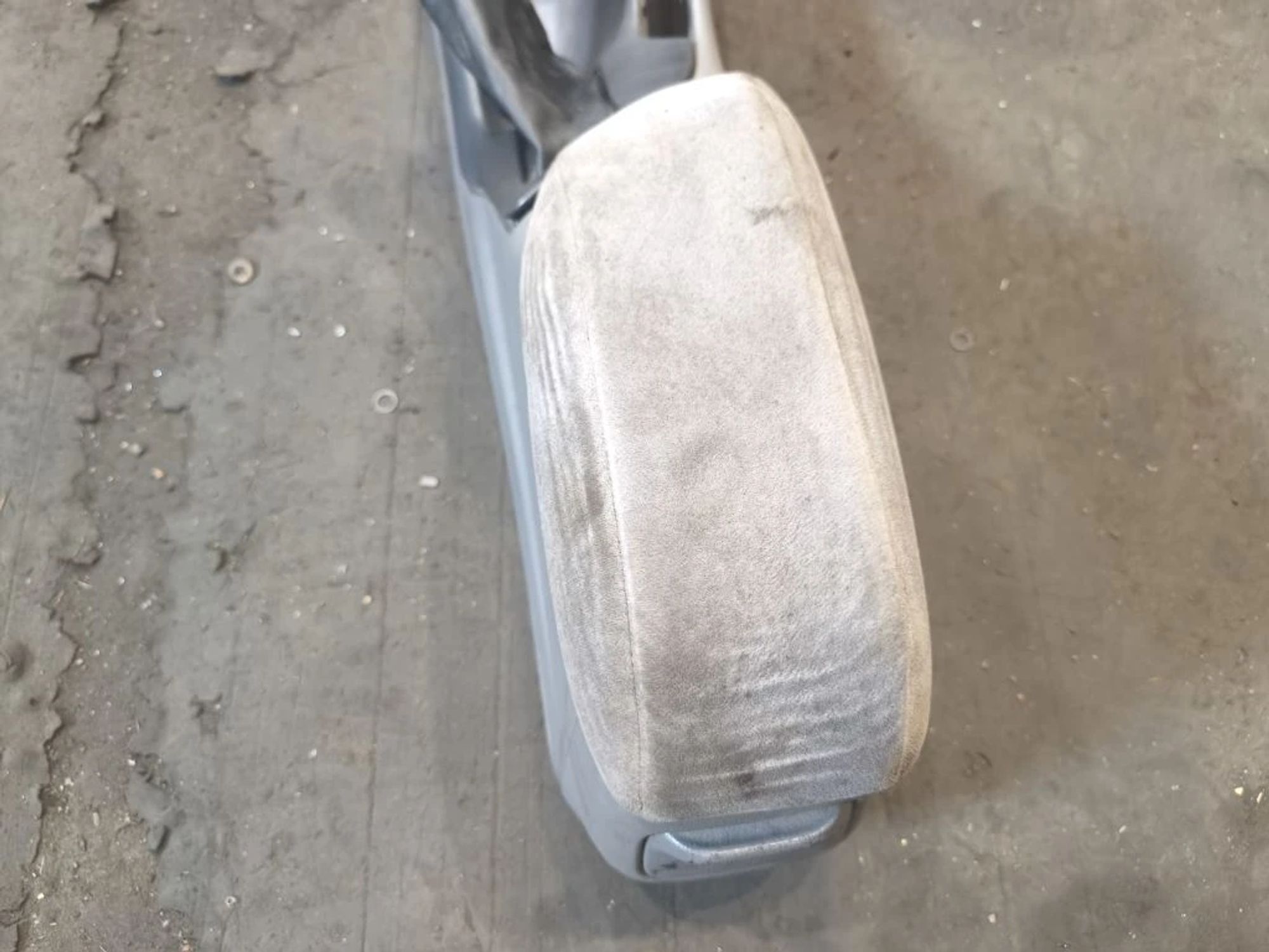 https://ycs.partsauto.market/partsauto-images/thmbs/userImages/d89d66a30f14dbad161fb7a986aa0fe5/part/7750e07e-65c6-4920-933d-e3adf0914f06_1776756339974.jpg