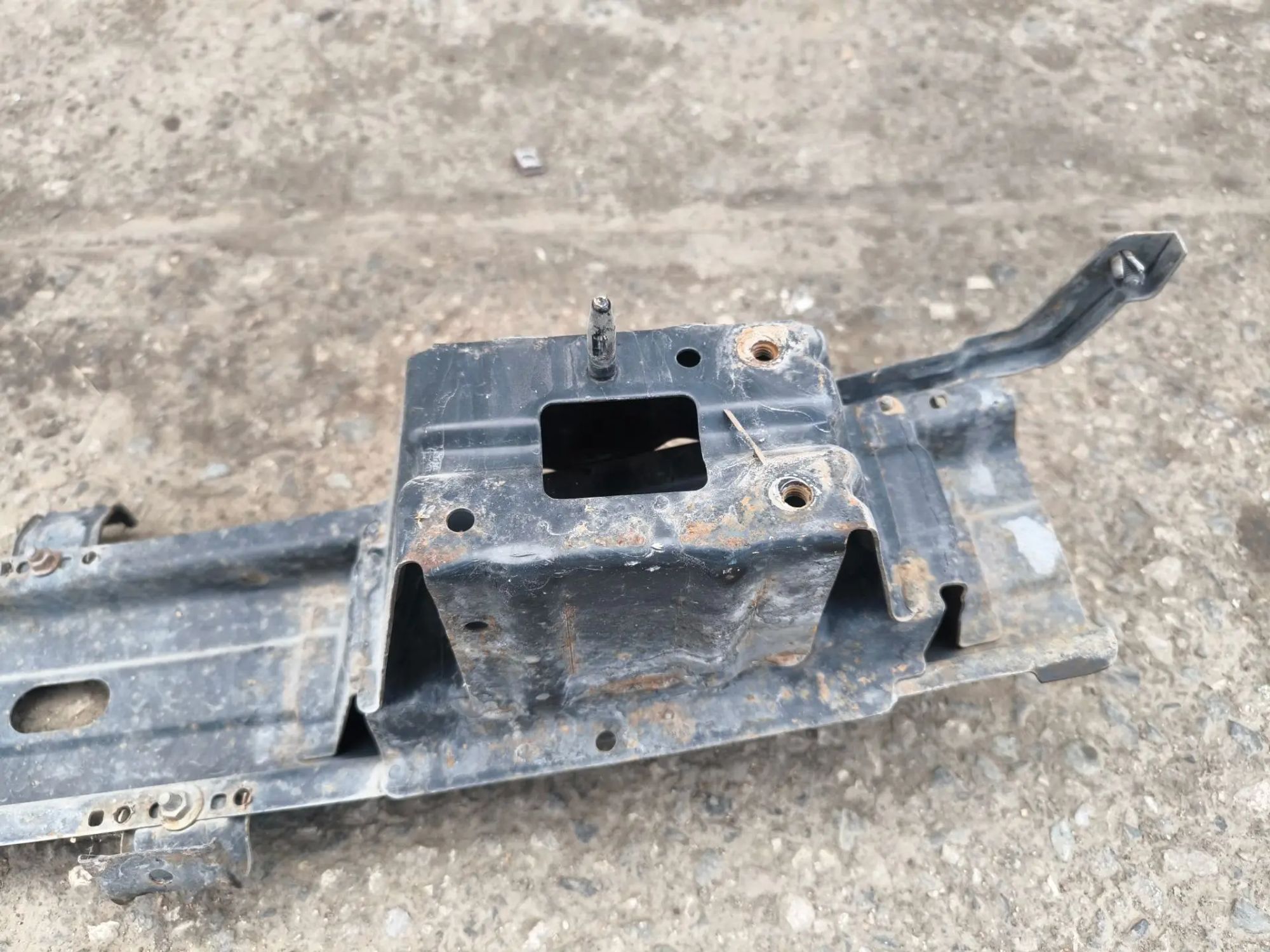 https://ycs.partsauto.market/partsauto-images/thmbs/userImages/d89d66a30f14dbad161fb7a986aa0fe5/part/788a4ef6-4847-43ae-be17-86fecb18b2c2_1785384335448.jpg