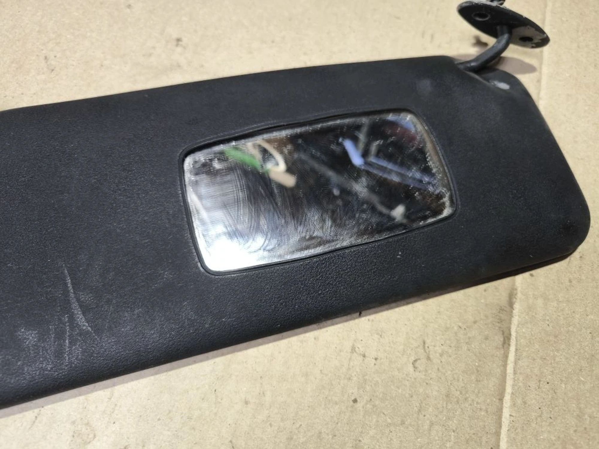 https://ycs.partsauto.market/partsauto-images/thmbs/userImages/d89d66a30f14dbad161fb7a986aa0fe5/part/798d8adb-1cc4-4170-8214-3c6574d19e88_1780575205041.jpg