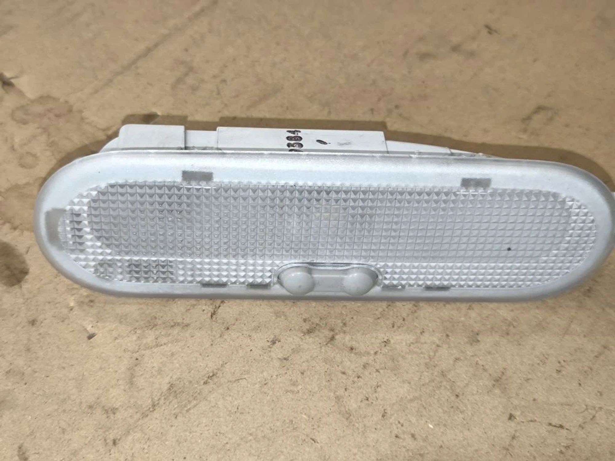 https://ycs.partsauto.market/partsauto-images/thmbs/userImages/d89d66a30f14dbad161fb7a986aa0fe5/part/7ab8a591-ed8a-48d9-a0f3-bb39f0f35175_1777370272903.jpg