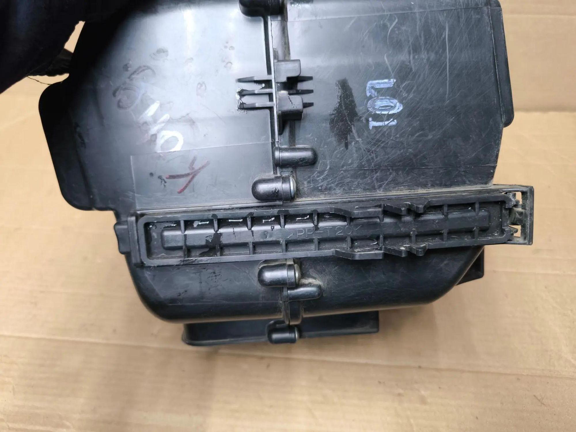 https://ycs.partsauto.market/partsauto-images/thmbs/userImages/d89d66a30f14dbad161fb7a986aa0fe5/part/7ae42f09-365d-486a-8c16-5c067aa17cab_1786974834874.jpg
