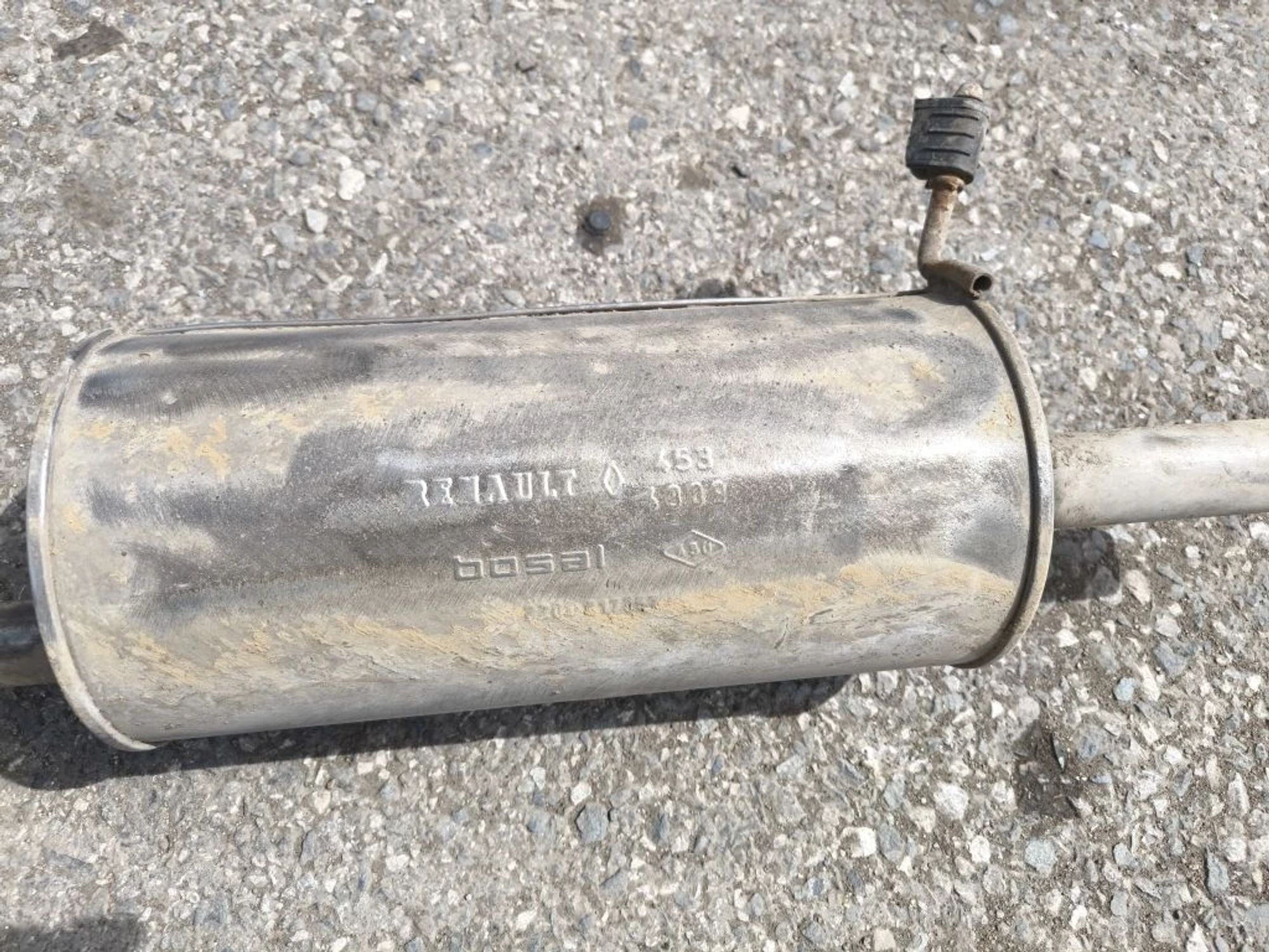 https://ycs.partsauto.market/partsauto-images/thmbs/userImages/d89d66a30f14dbad161fb7a986aa0fe5/part/7b73d1af-5755-4a12-b39c-51172656e9a0_1780467161289.jpg