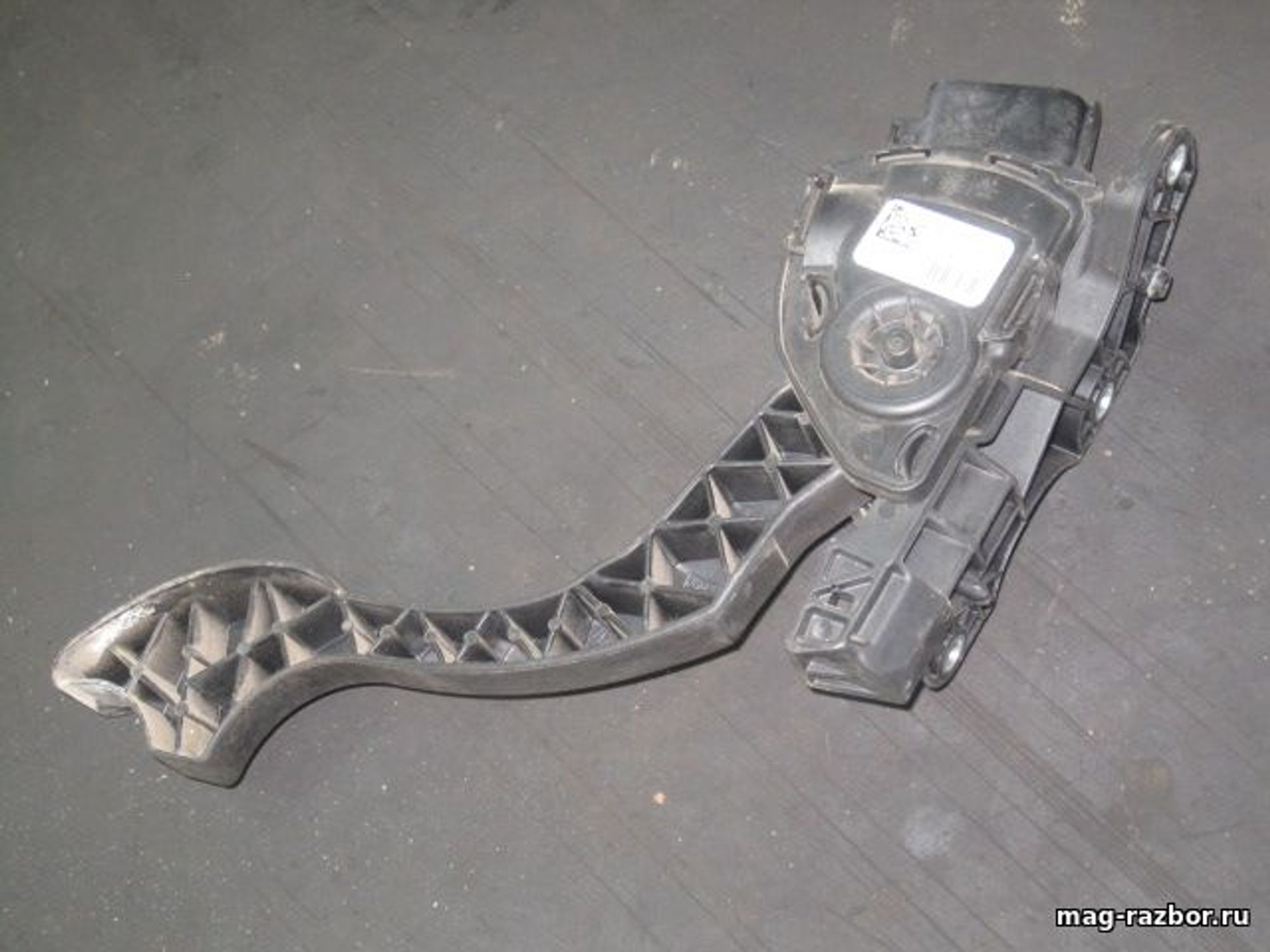 https://ycs.partsauto.market/partsauto-images/thmbs/userImages/d89d66a30f14dbad161fb7a986aa0fe5/part/7d08ad54-66a4-4502-b177-9b40dce8c080_1696834763550.jpg