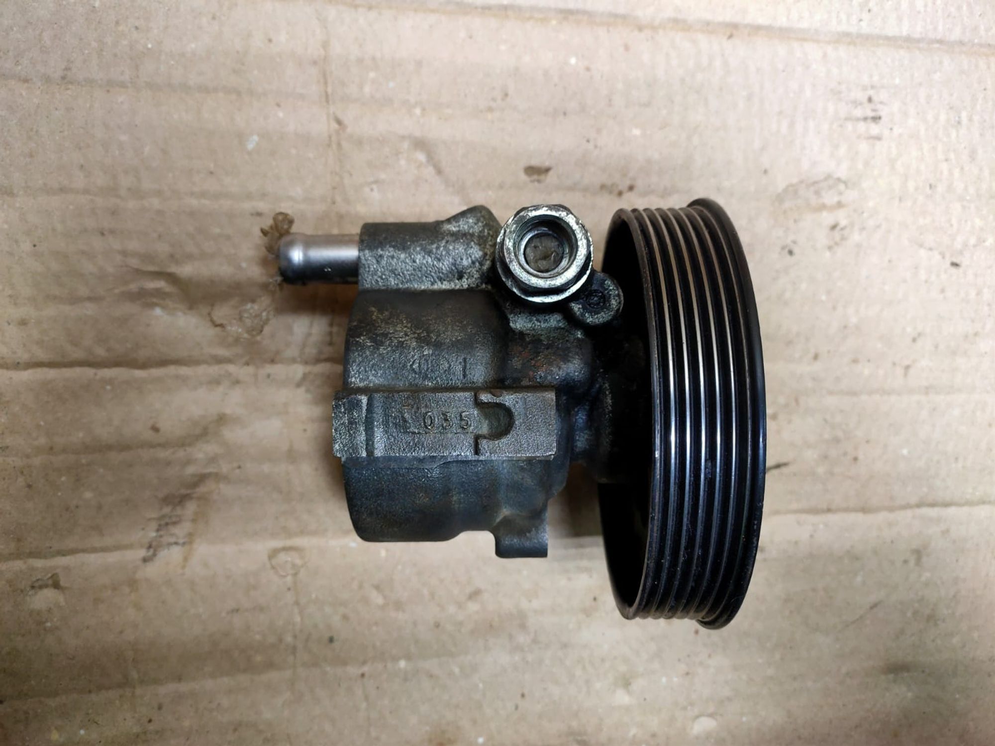 https://ycs.partsauto.market/partsauto-images/thmbs/userImages/d89d66a30f14dbad161fb7a986aa0fe5/part/7d70a790-1f5c-4966-89fb-b2767442c5d1_1748241612813.jpg