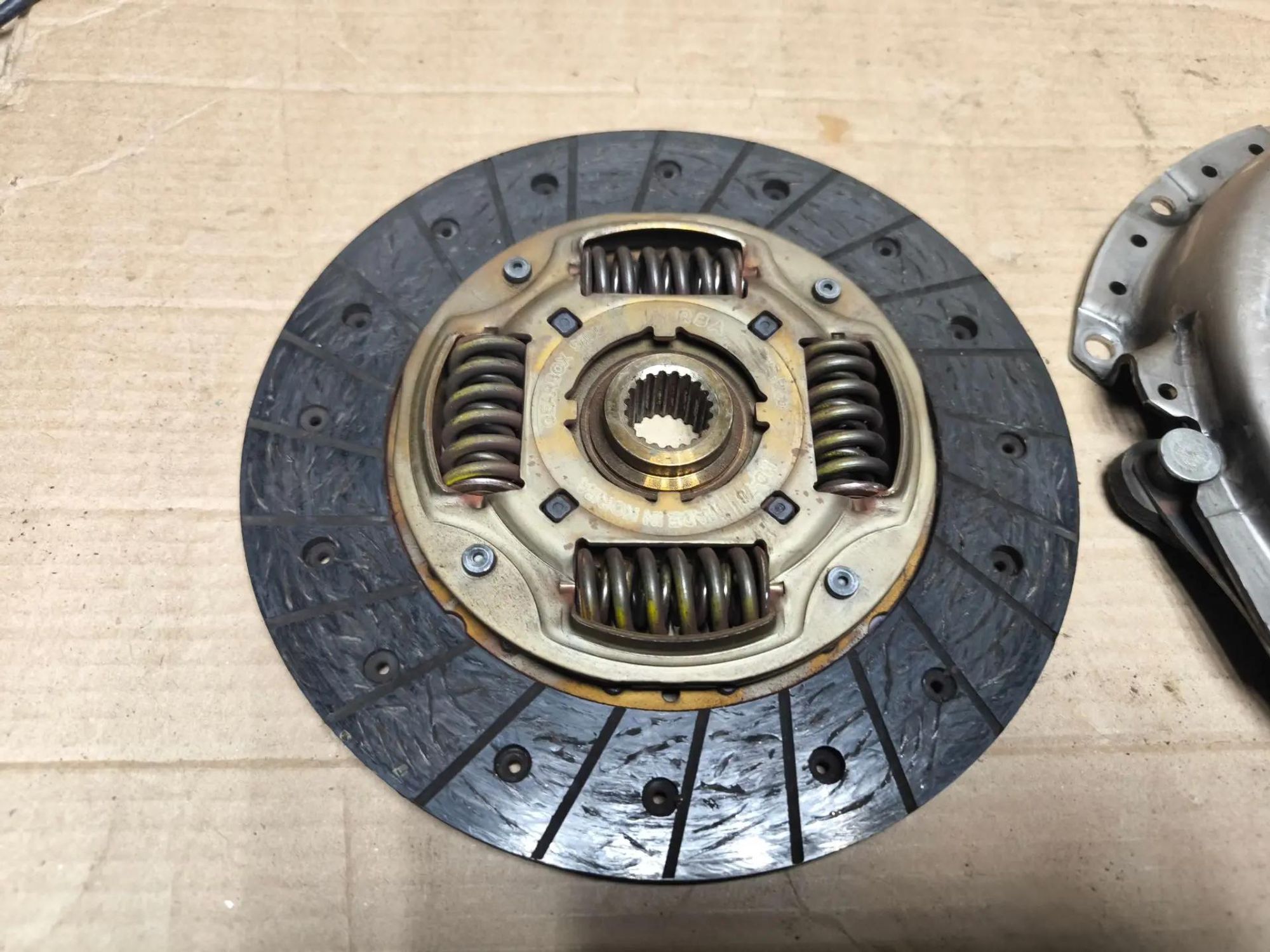 https://ycs.partsauto.market/partsauto-images/thmbs/userImages/d89d66a30f14dbad161fb7a986aa0fe5/part/7dc91905-d126-4e57-aef8-4625ef4db734_1787033061791.jpg