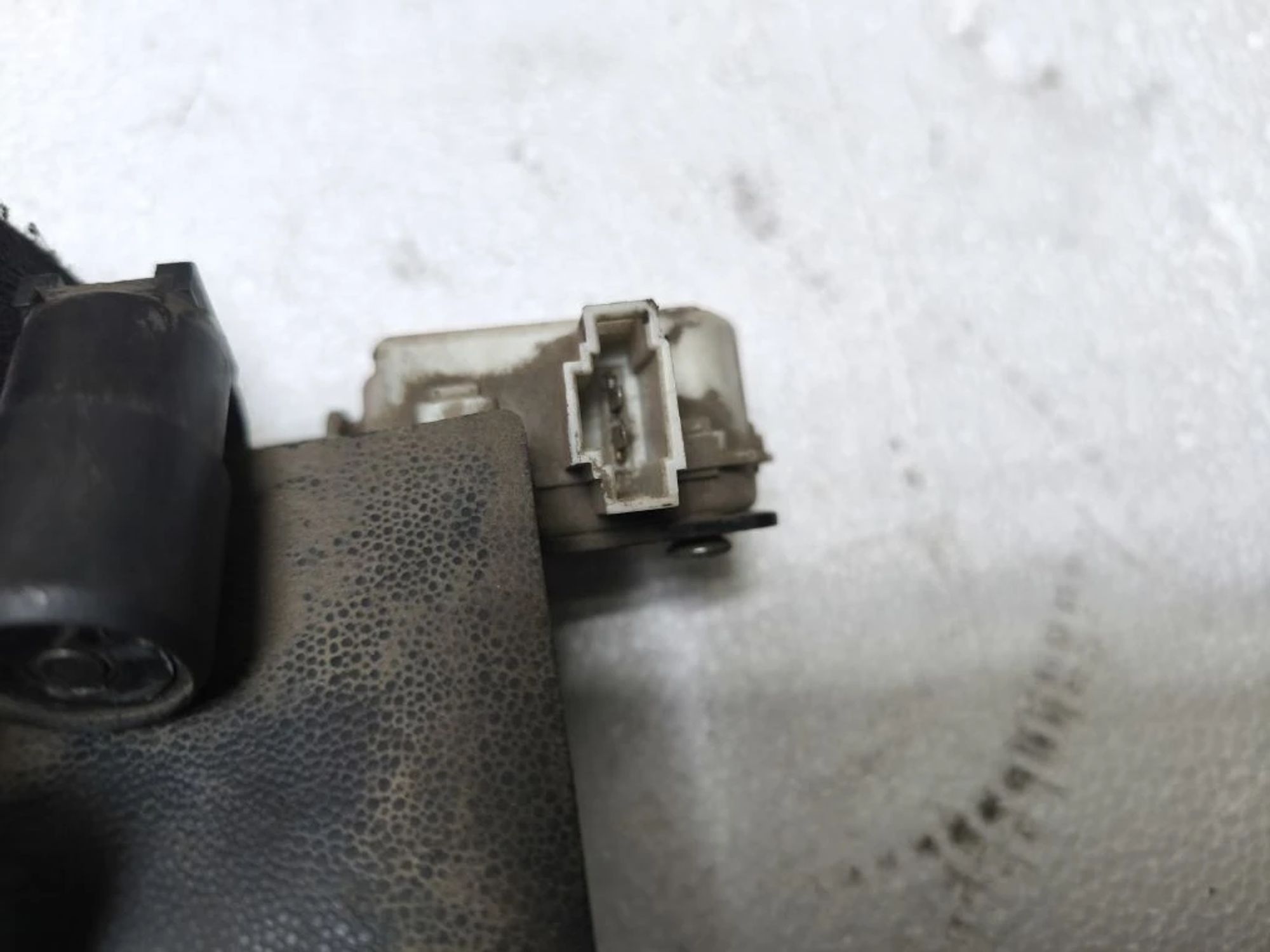 https://ycs.partsauto.market/partsauto-images/thmbs/userImages/d89d66a30f14dbad161fb7a986aa0fe5/part/7e31c848-5755-4118-bf00-da79a8d07ac5_1776675287311.jpg
