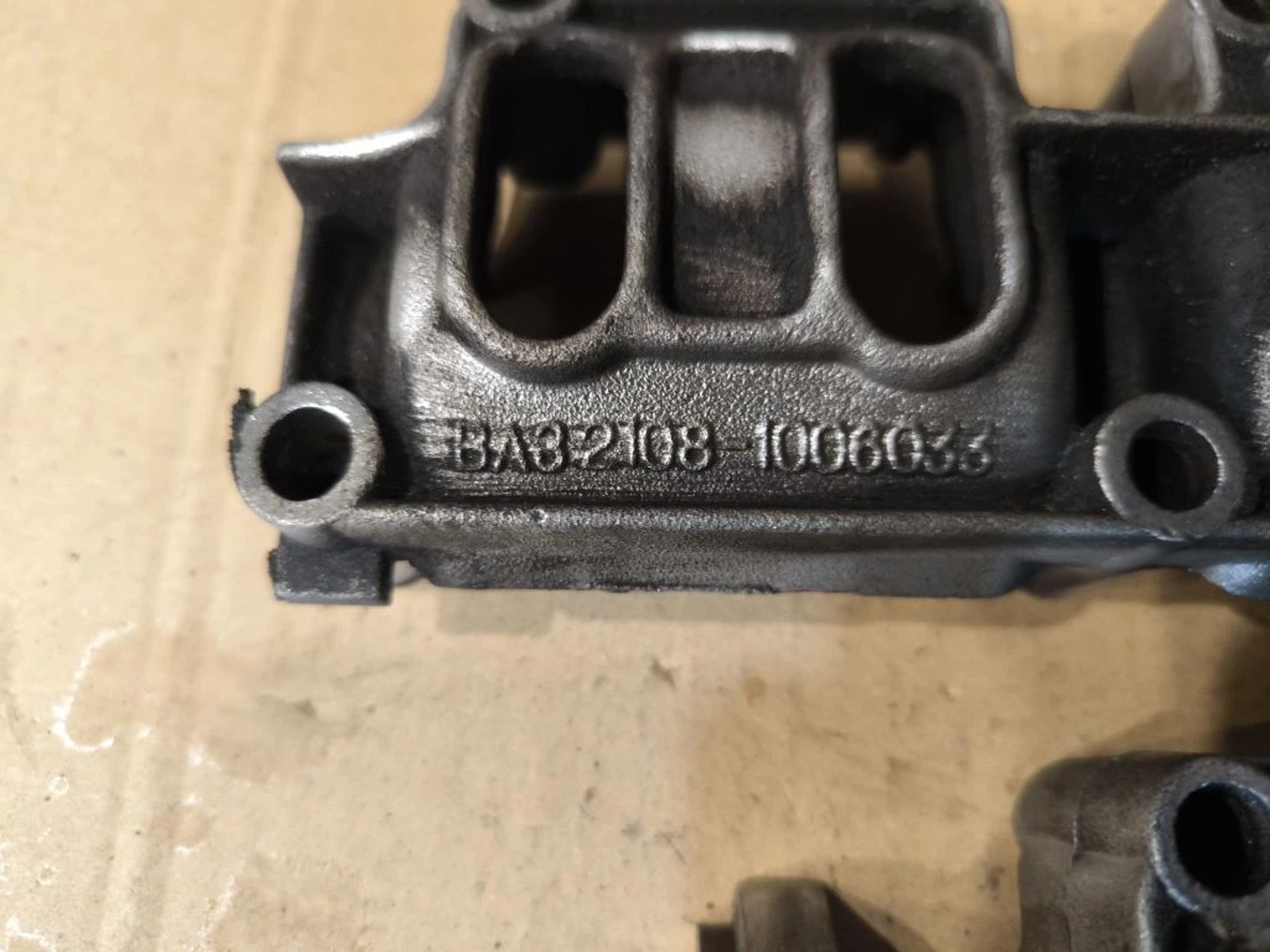https://ycs.partsauto.market/partsauto-images/thmbs/userImages/d89d66a30f14dbad161fb7a986aa0fe5/part/7edbd408-7b3d-45ea-8075-e6c06f7c7bed_1776938587534.jpg