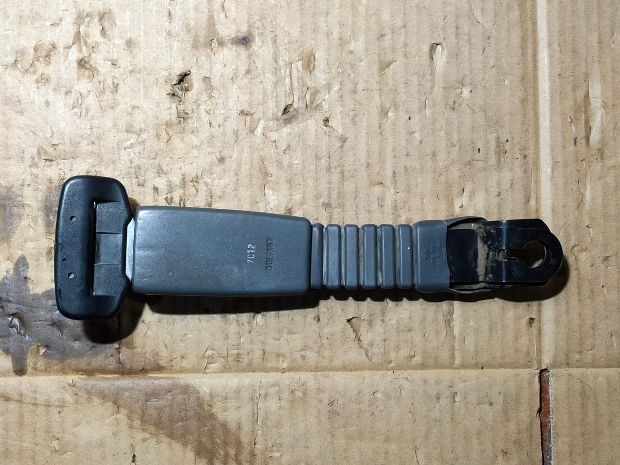 https://ycs.partsauto.market/partsauto-images/thmbs/userImages/d89d66a30f14dbad161fb7a986aa0fe5/part/7ee35007-2a32-41d2-b972-072fa42f6fc6_1731058504292.jpg
