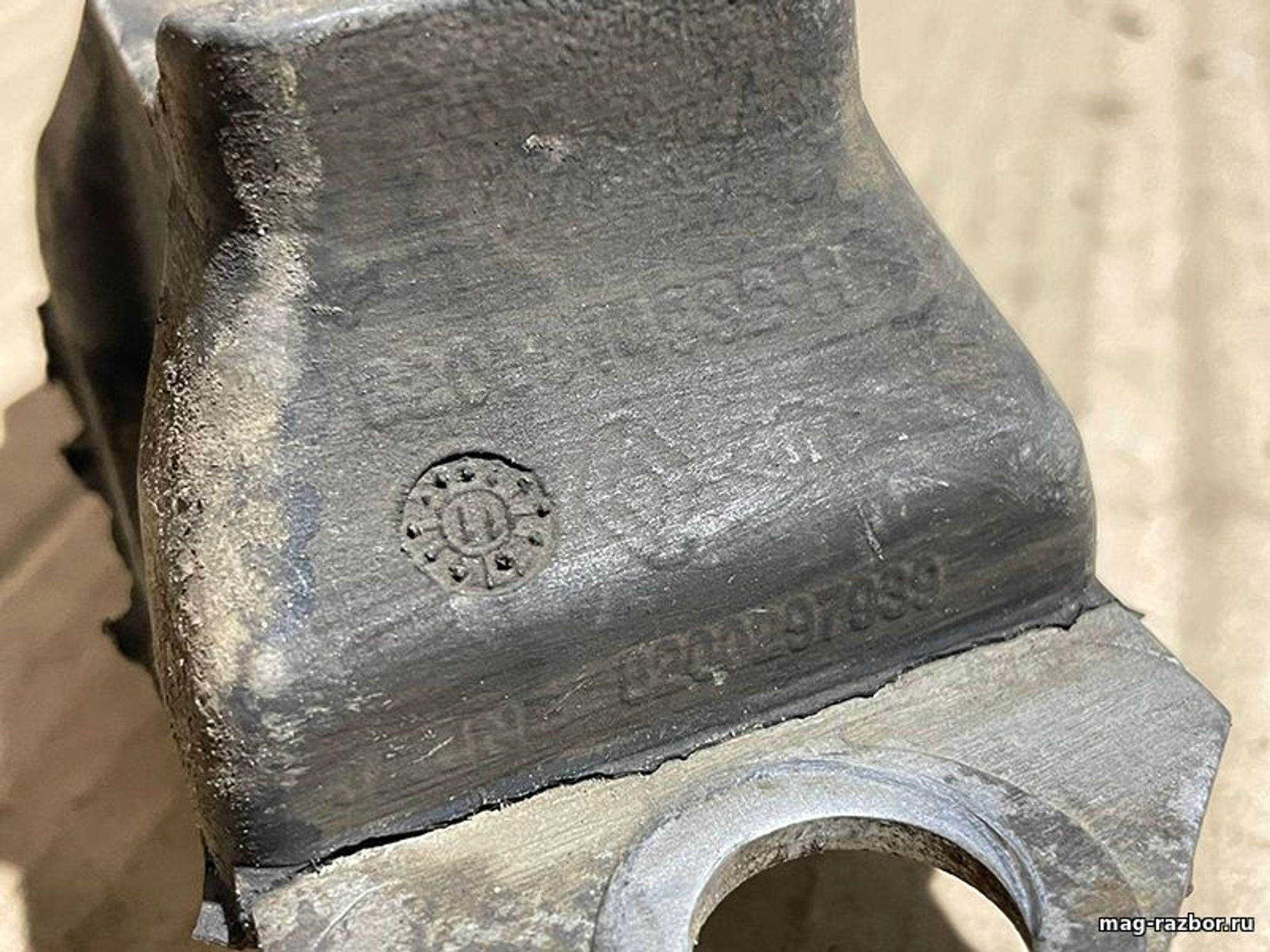 https://ycs.partsauto.market/partsauto-images/thmbs/userImages/d89d66a30f14dbad161fb7a986aa0fe5/part/7ee49ff5-579e-43bd-98eb-c0c54feb9018_1719756729732.jpg