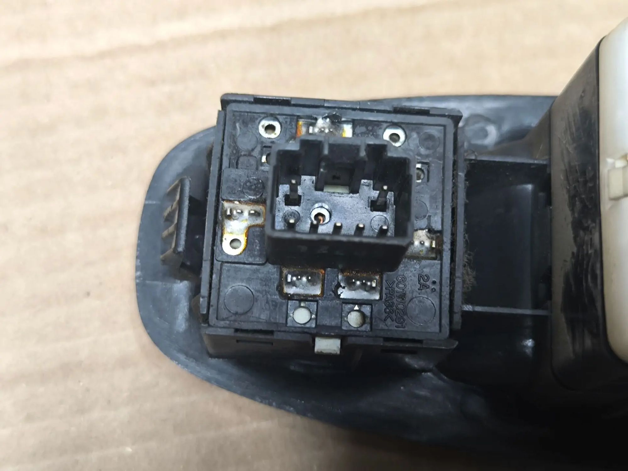 https://ycs.partsauto.market/partsauto-images/thmbs/userImages/d89d66a30f14dbad161fb7a986aa0fe5/part/800a1eef-be30-49b1-93c8-85f100d79808_1784893329462.jpg