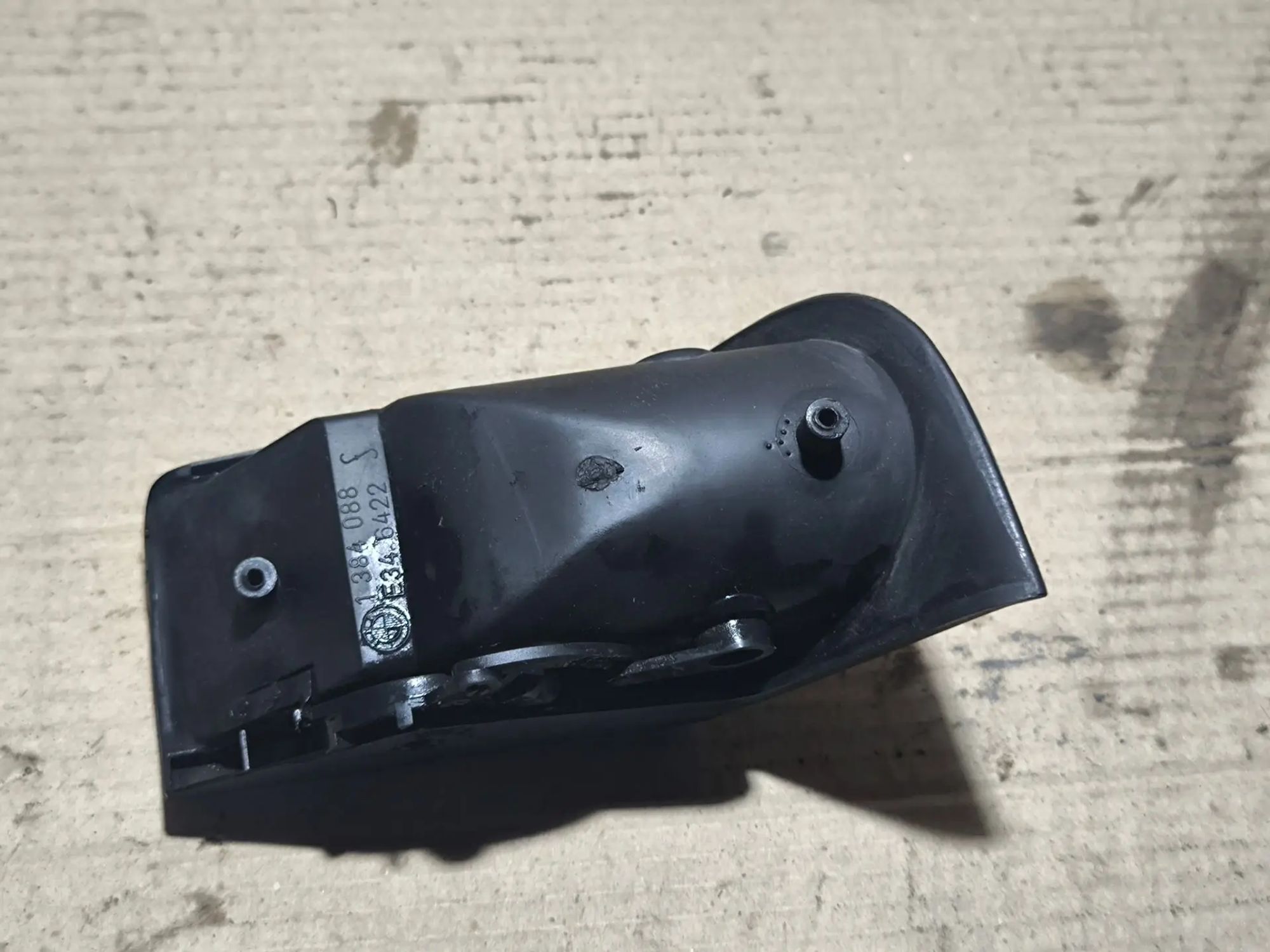 https://ycs.partsauto.market/partsauto-images/thmbs/userImages/d89d66a30f14dbad161fb7a986aa0fe5/part/8064a3e8-ec50-4bf4-94d5-4d4a2640e976_1781701057070.jpg