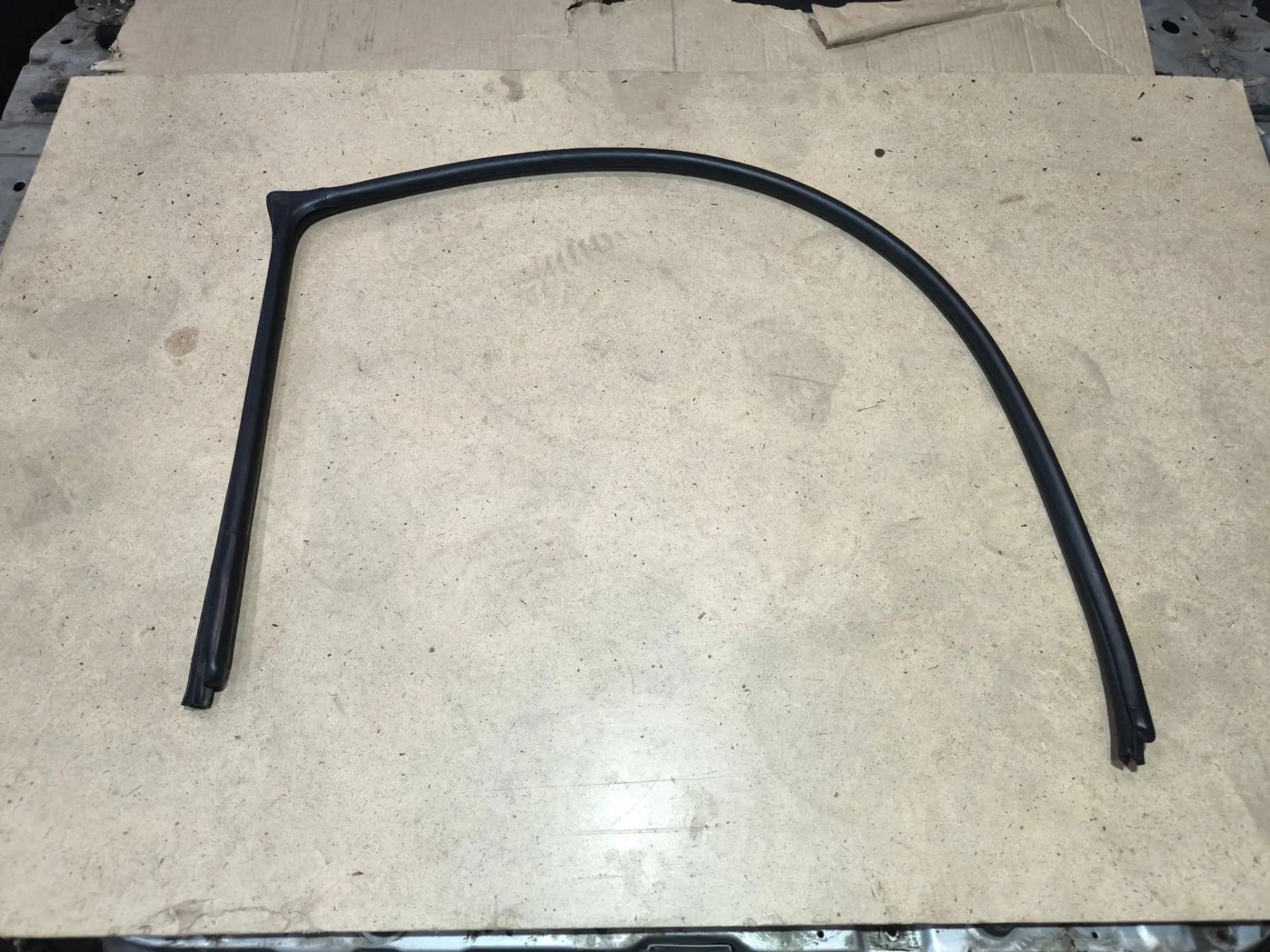 https://ycs.partsauto.market/partsauto-images/thmbs/userImages/d89d66a30f14dbad161fb7a986aa0fe5/part/809041b0-6f79-4570-ad2f-4a5ad4d52fea_1785562806180.jpg