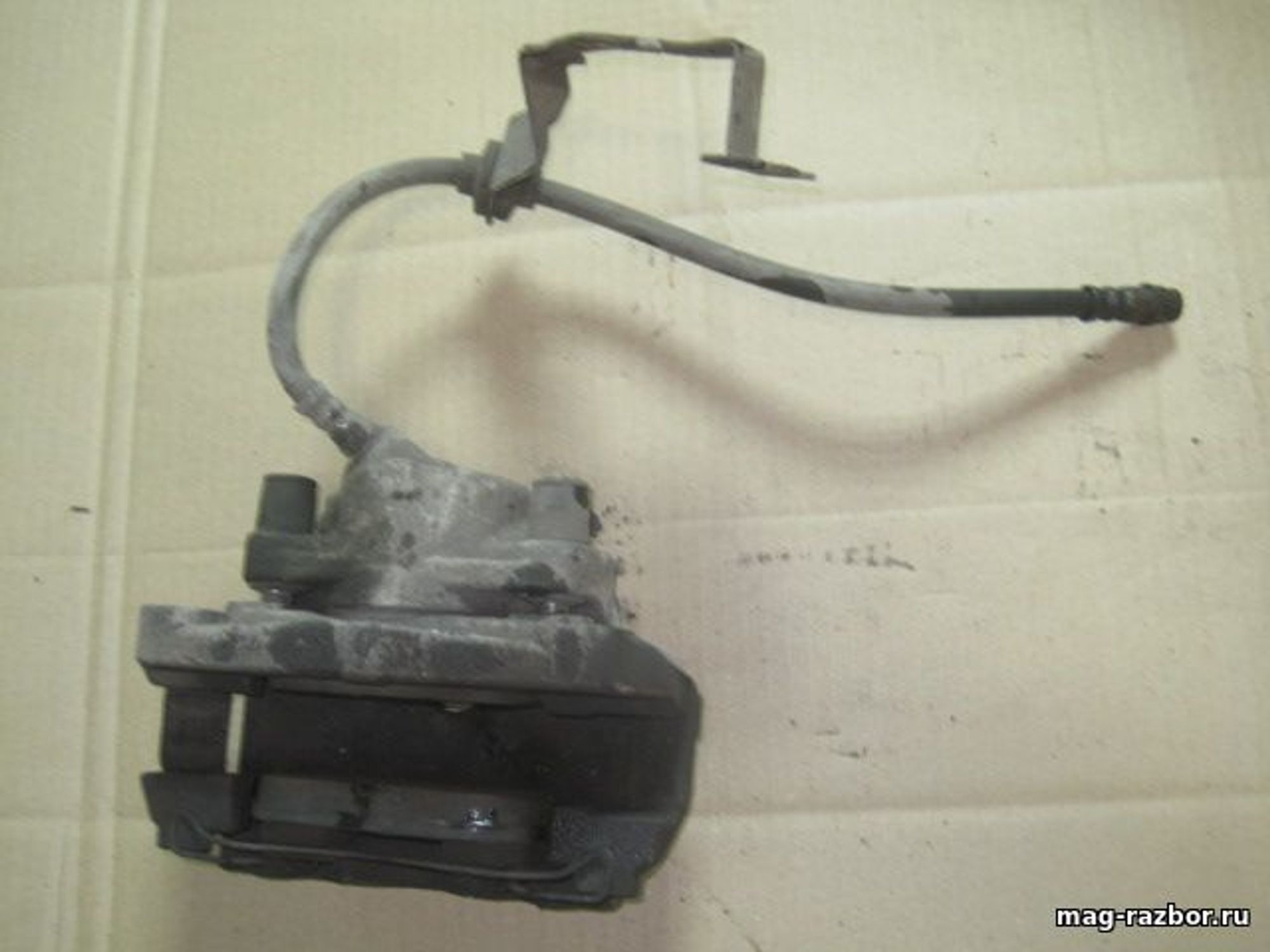 https://ycs.partsauto.market/partsauto-images/thmbs/userImages/d89d66a30f14dbad161fb7a986aa0fe5/part/84fd8602-27dd-4f27-b8ce-4f3080ca9ce8_1719388077991.jpg