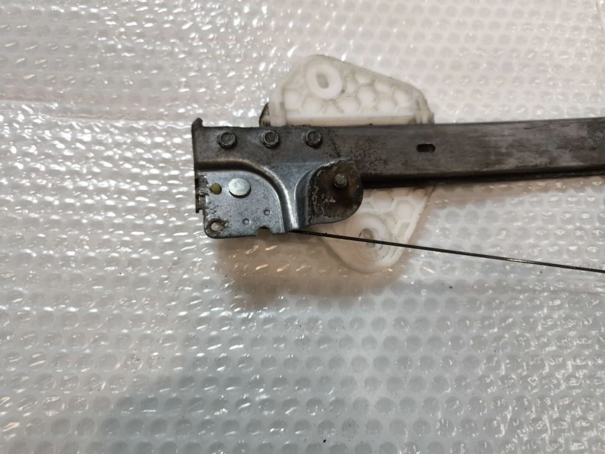 https://ycs.partsauto.market/partsauto-images/thmbs/userImages/d89d66a30f14dbad161fb7a986aa0fe5/part/8561dbb6-8d0a-49ee-a95f-bace93e58103_1777883959907.jpg