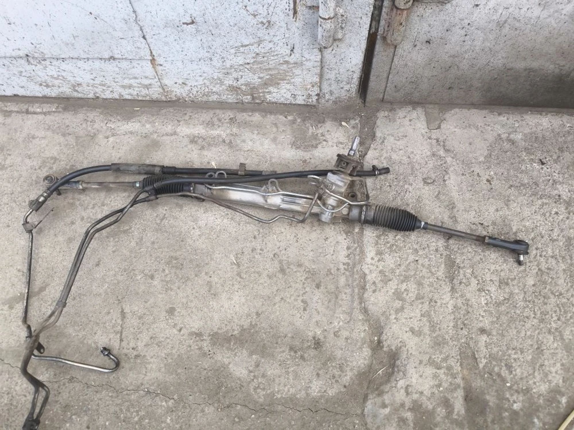 https://ycs.partsauto.market/partsauto-images/thmbs/userImages/d89d66a30f14dbad161fb7a986aa0fe5/part/86aecde9-0695-4e2d-b5ea-04b28d6fe79c_1776669163099.jpg