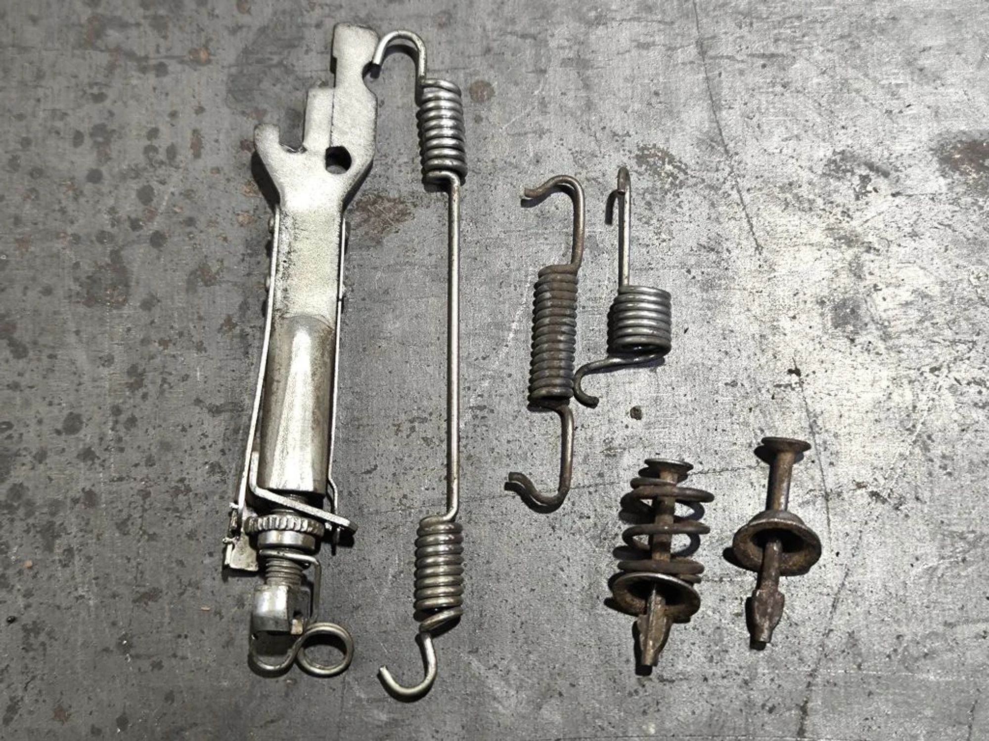 https://ycs.partsauto.market/partsauto-images/thmbs/userImages/d89d66a30f14dbad161fb7a986aa0fe5/part/87c0e1de-8d0a-4c5b-a7c9-7ee4b95671f1_1780468438556.jpg