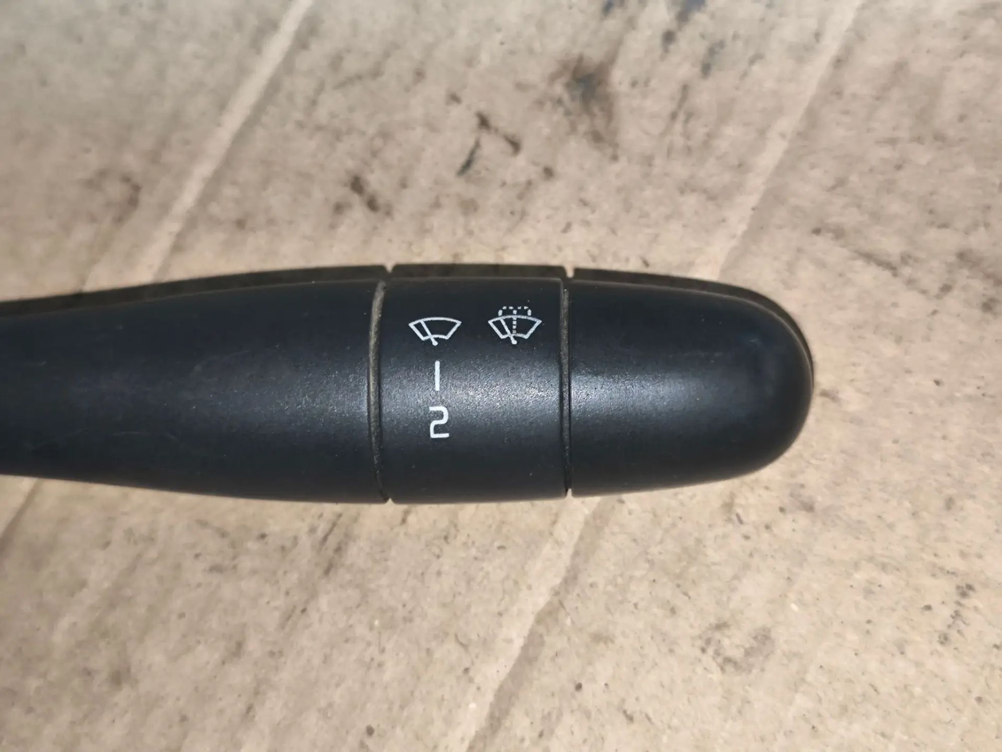 https://ycs.partsauto.market/partsauto-images/thmbs/userImages/d89d66a30f14dbad161fb7a986aa0fe5/part/88c71e7e-6328-4f1f-b879-08f62d3fa5c9_1781677808939.jpg
