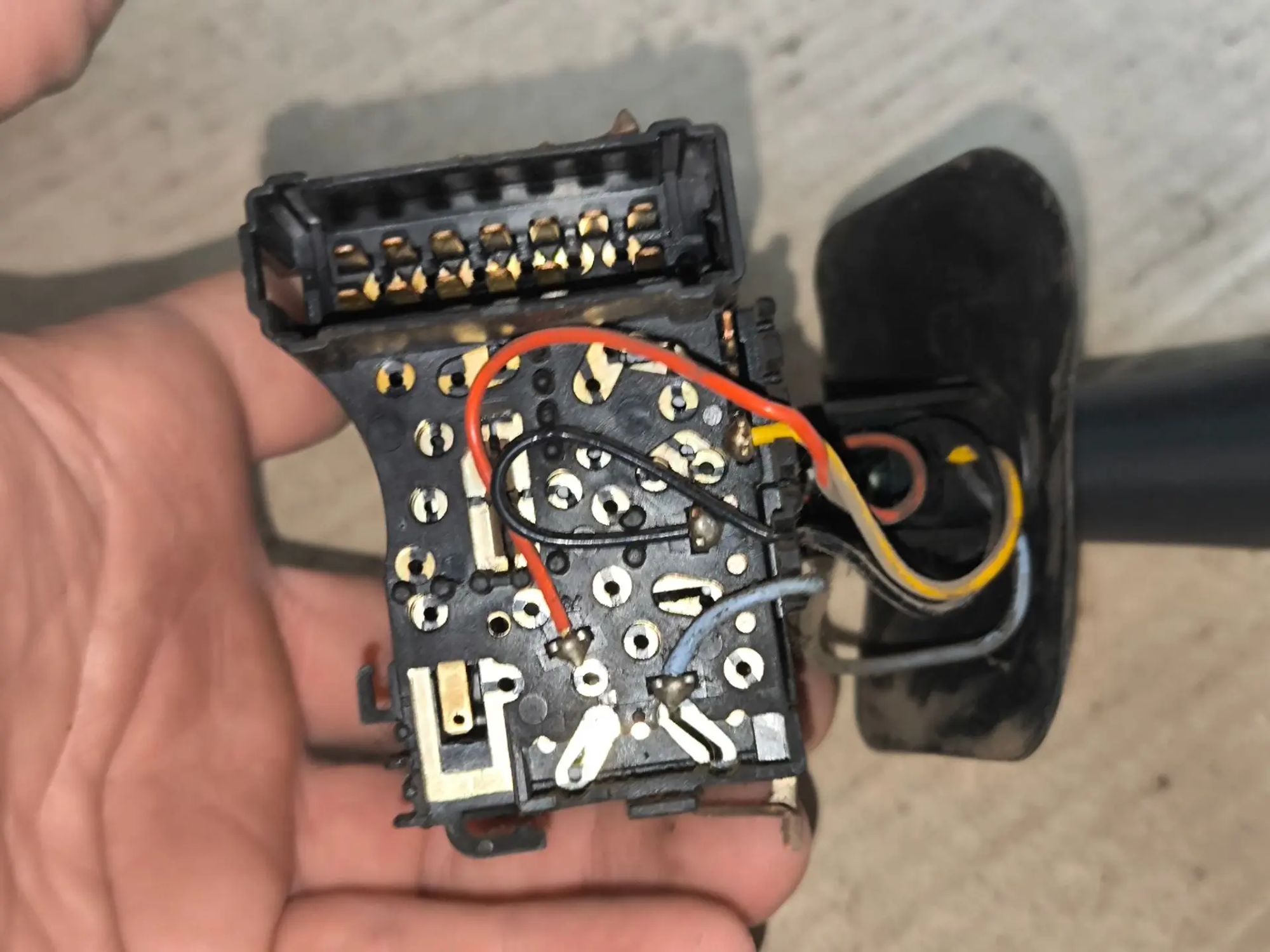 https://ycs.partsauto.market/partsauto-images/thmbs/userImages/d89d66a30f14dbad161fb7a986aa0fe5/part/89284389-b697-4c6a-baf5-57361ac1956e_1781673751659.jpg