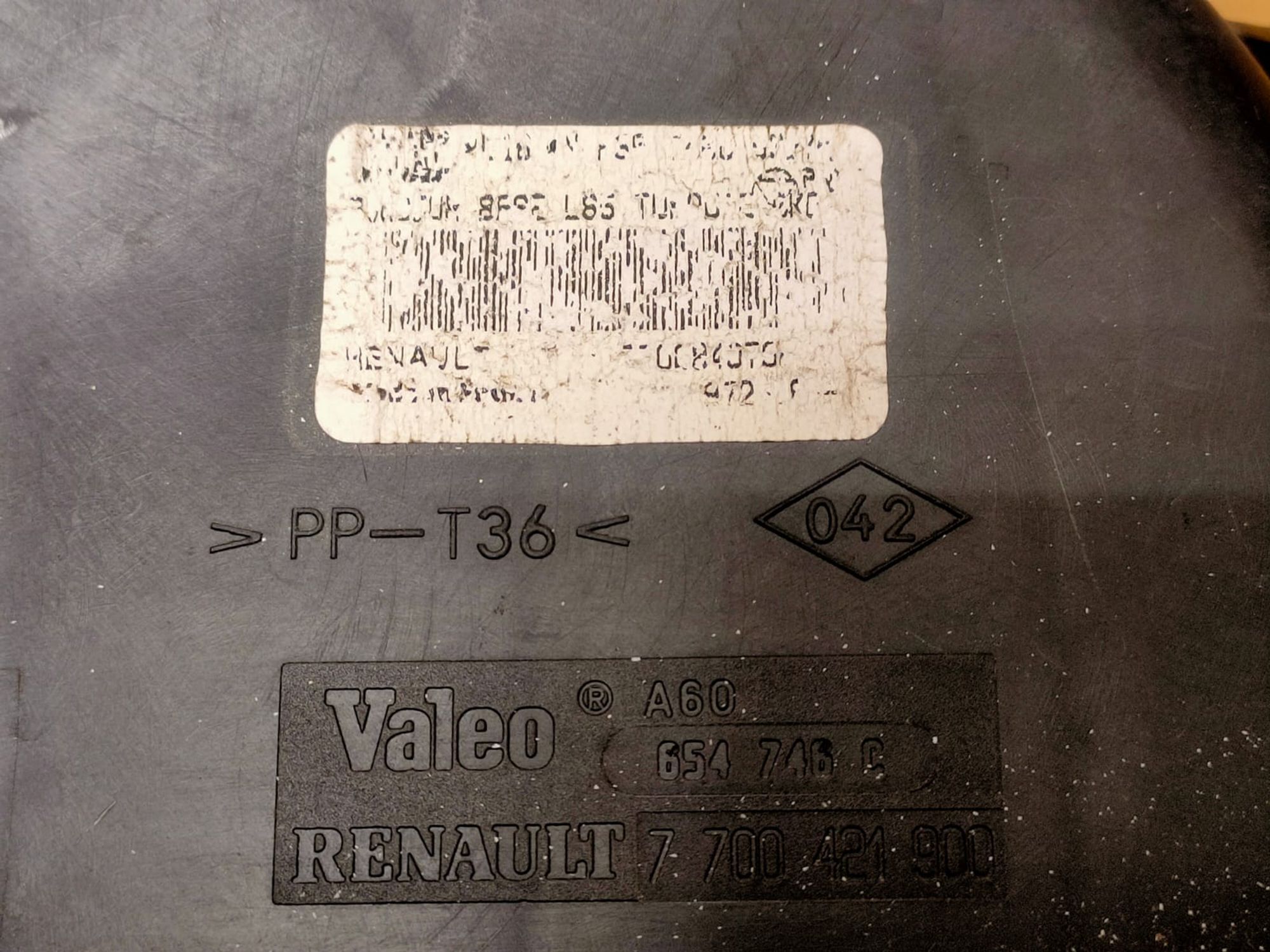 https://ycs.partsauto.market/partsauto-images/thmbs/userImages/d89d66a30f14dbad161fb7a986aa0fe5/part/89d683ae-d93a-4046-8068-e79f513495b6_1736493145483.jpg