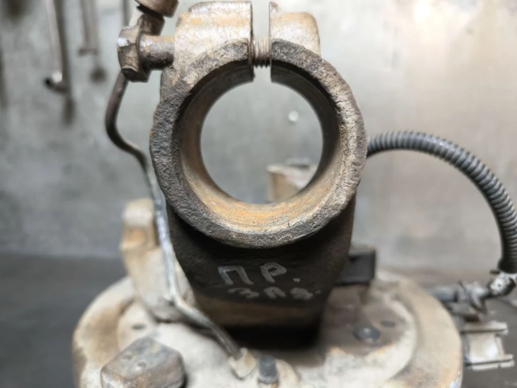 https://ycs.partsauto.market/partsauto-images/thmbs/userImages/d89d66a30f14dbad161fb7a986aa0fe5/part/8a12b5d4-e402-4b73-835b-edcc76db4805_1776840287843.jpg