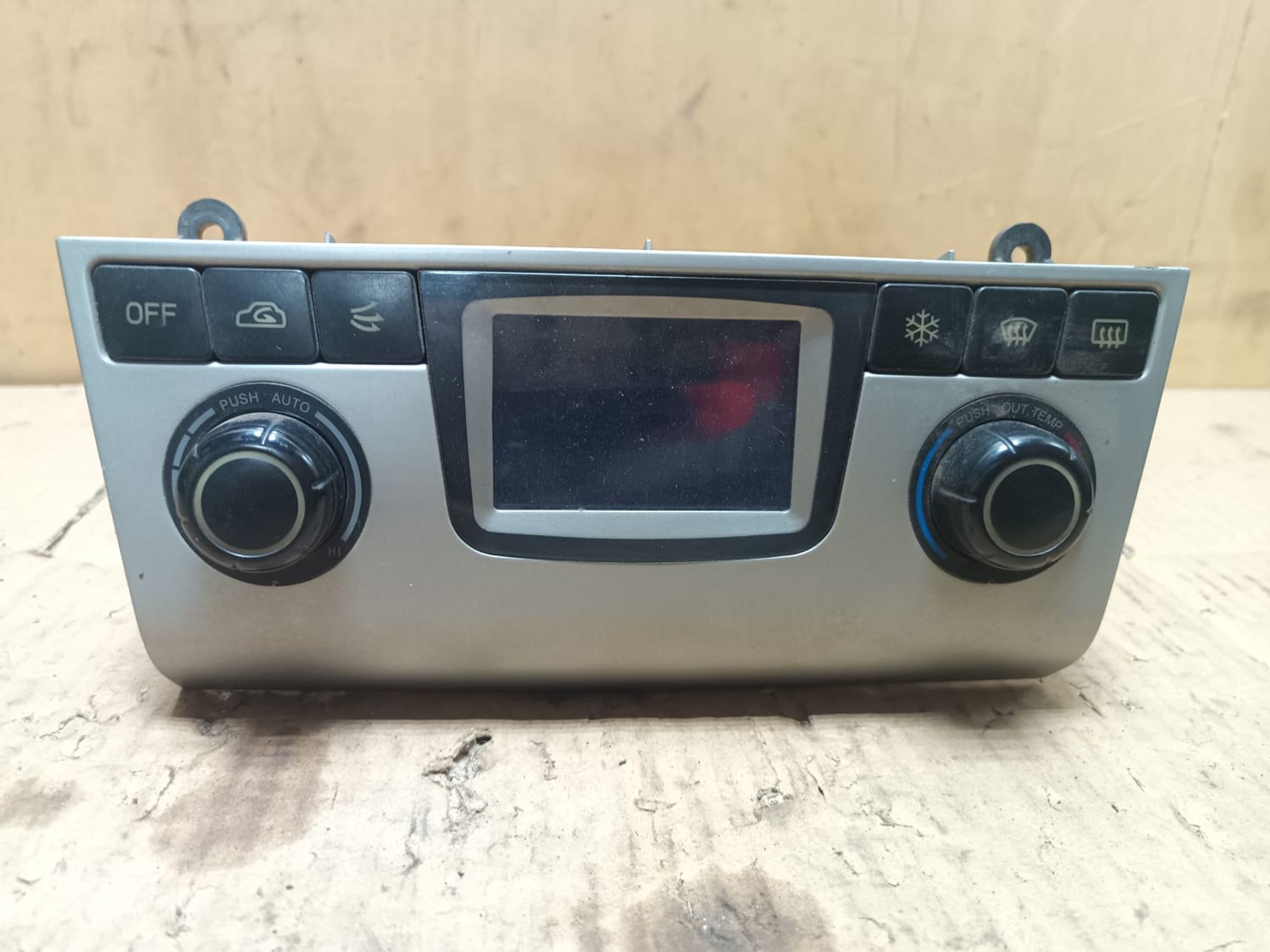 https://ycs.partsauto.market/partsauto-images/thmbs/userImages/d89d66a30f14dbad161fb7a986aa0fe5/part/8a1cedda-105f-4553-bc37-98c58a5517cc_1737969030831.jpg