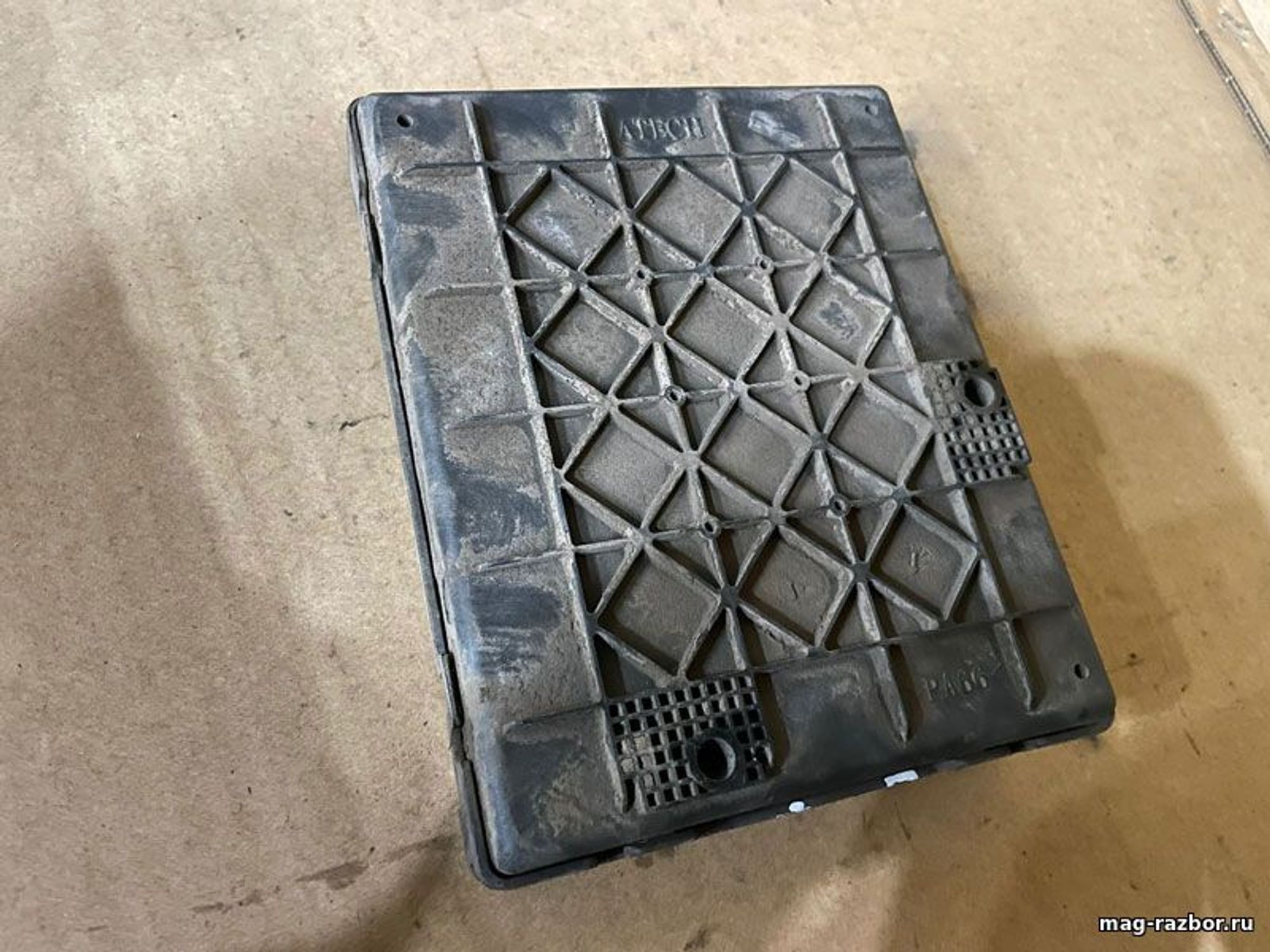 https://ycs.partsauto.market/partsauto-images/thmbs/userImages/d89d66a30f14dbad161fb7a986aa0fe5/part/8a89a0dc-90c6-42fa-af40-c068908401ff_1718130321278.jpg