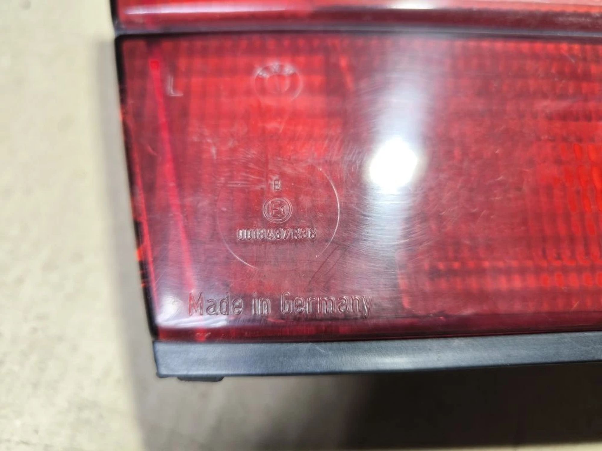 https://ycs.partsauto.market/partsauto-images/thmbs/userImages/d89d66a30f14dbad161fb7a986aa0fe5/part/8c290d90-b057-4a47-aa14-1d00d3c84b34_1780571793683.jpg