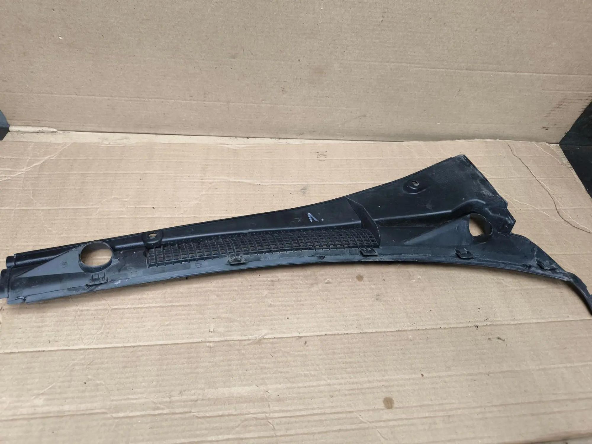 https://ycs.partsauto.market/partsauto-images/thmbs/userImages/d89d66a30f14dbad161fb7a986aa0fe5/part/8d27d653-e4fc-4c51-b390-1440b329ea35_1785568850852.jpg