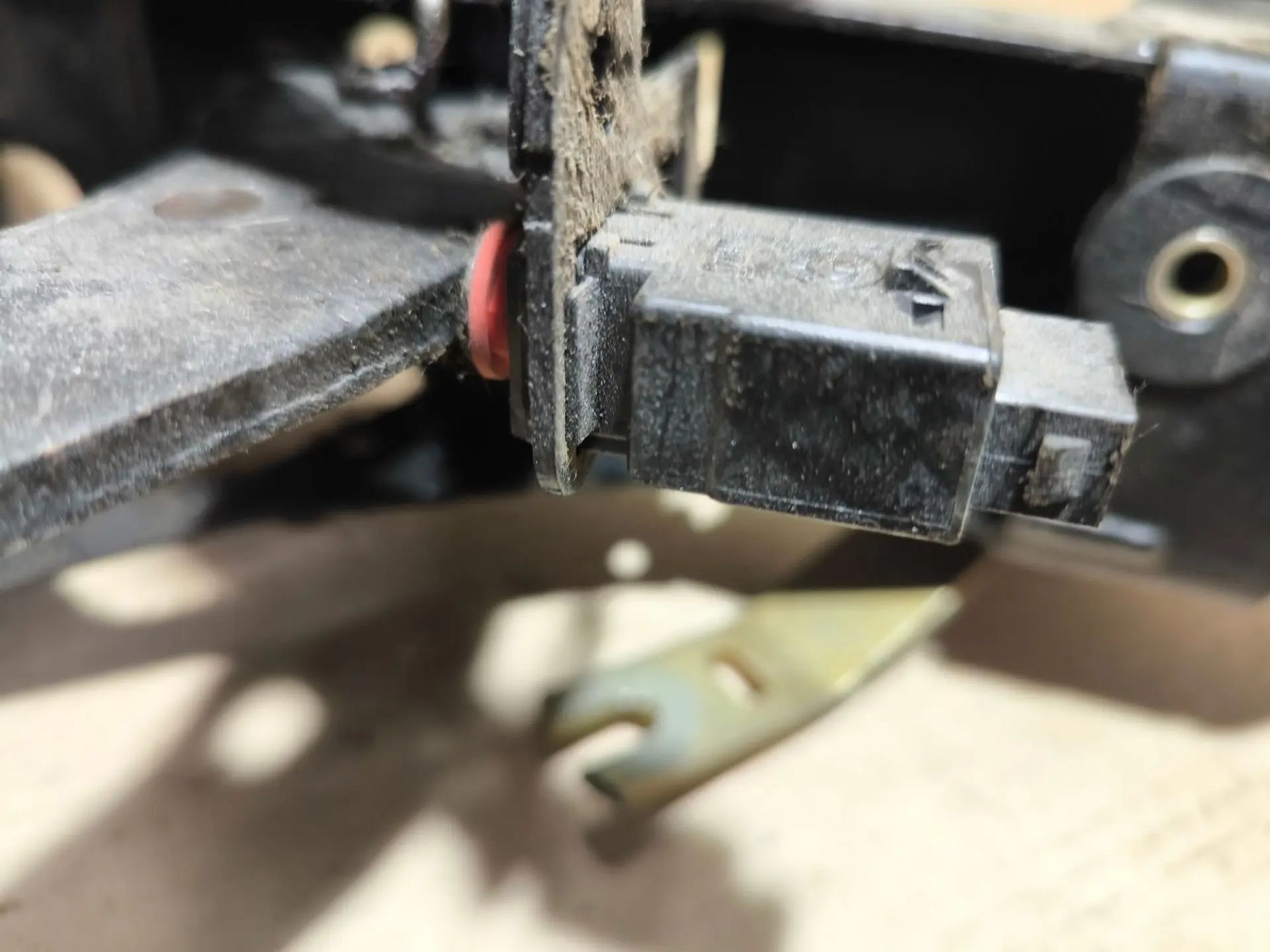 https://ycs.partsauto.market/partsauto-images/thmbs/userImages/d89d66a30f14dbad161fb7a986aa0fe5/part/8daf1c1b-3f34-4107-8570-4e524d4a3d5c_1783433439322.jpg