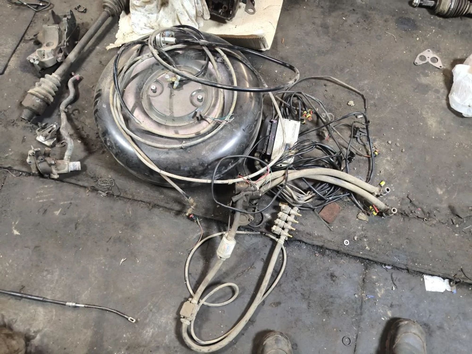 https://ycs.partsauto.market/partsauto-images/thmbs/userImages/d89d66a30f14dbad161fb7a986aa0fe5/part/8daf7753-54c3-4514-a5f1-1606fb55f640_1780496908911.jpg