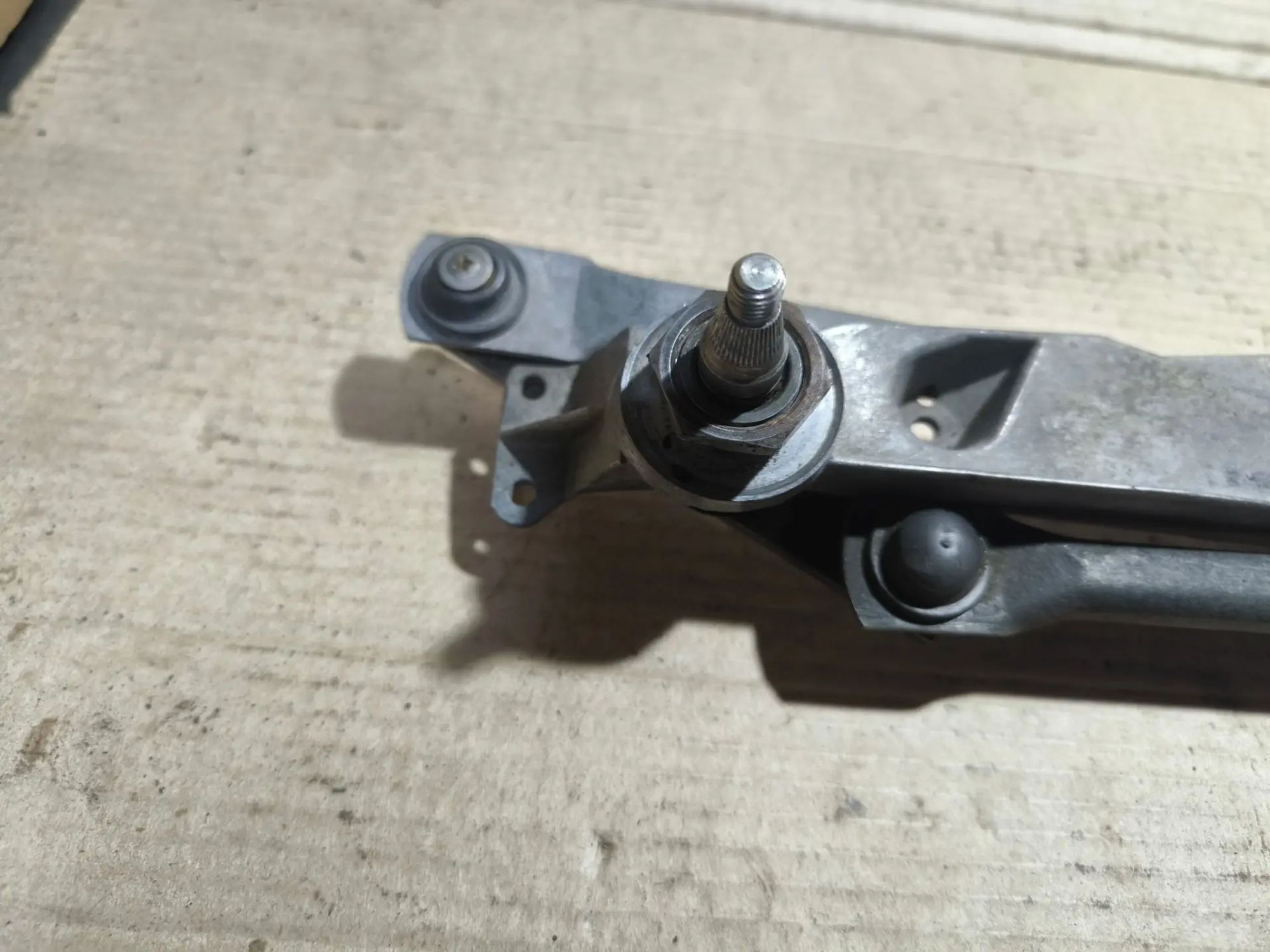 https://ycs.partsauto.market/partsauto-images/thmbs/userImages/d89d66a30f14dbad161fb7a986aa0fe5/part/8ea3285c-4e7d-431e-9080-0594693df931_1782656420321.jpg