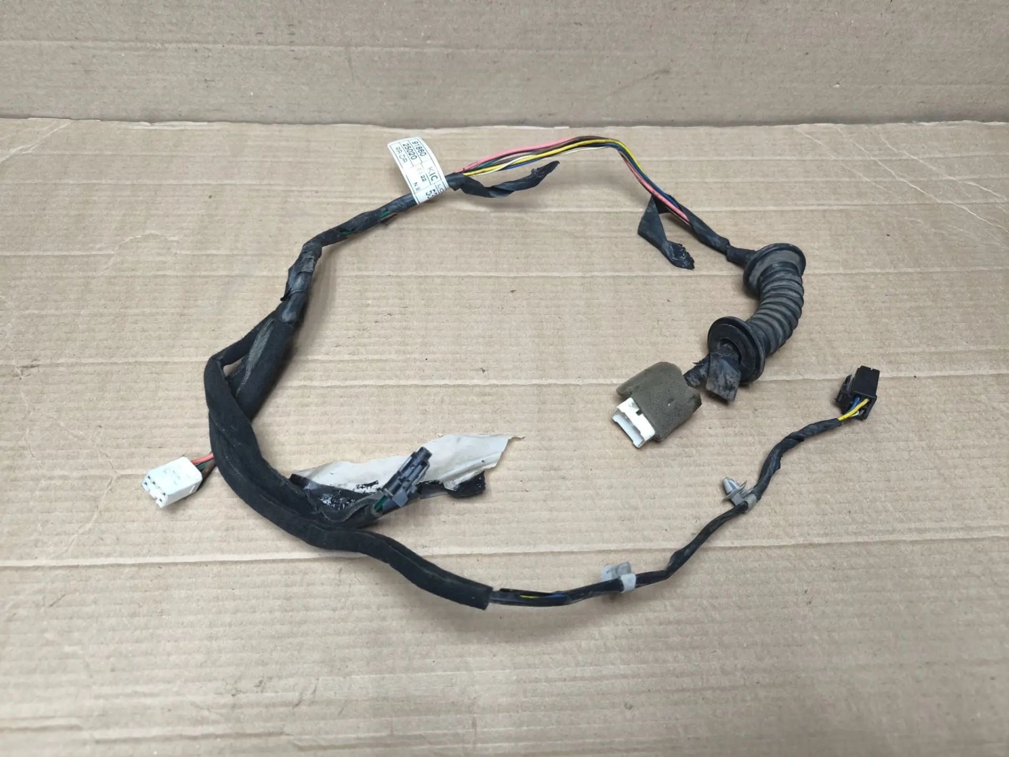 https://ycs.partsauto.market/partsauto-images/thmbs/userImages/d89d66a30f14dbad161fb7a986aa0fe5/part/908b6c2a-5cd4-432e-b519-5ac1b99186fc_1784909731769.jpg