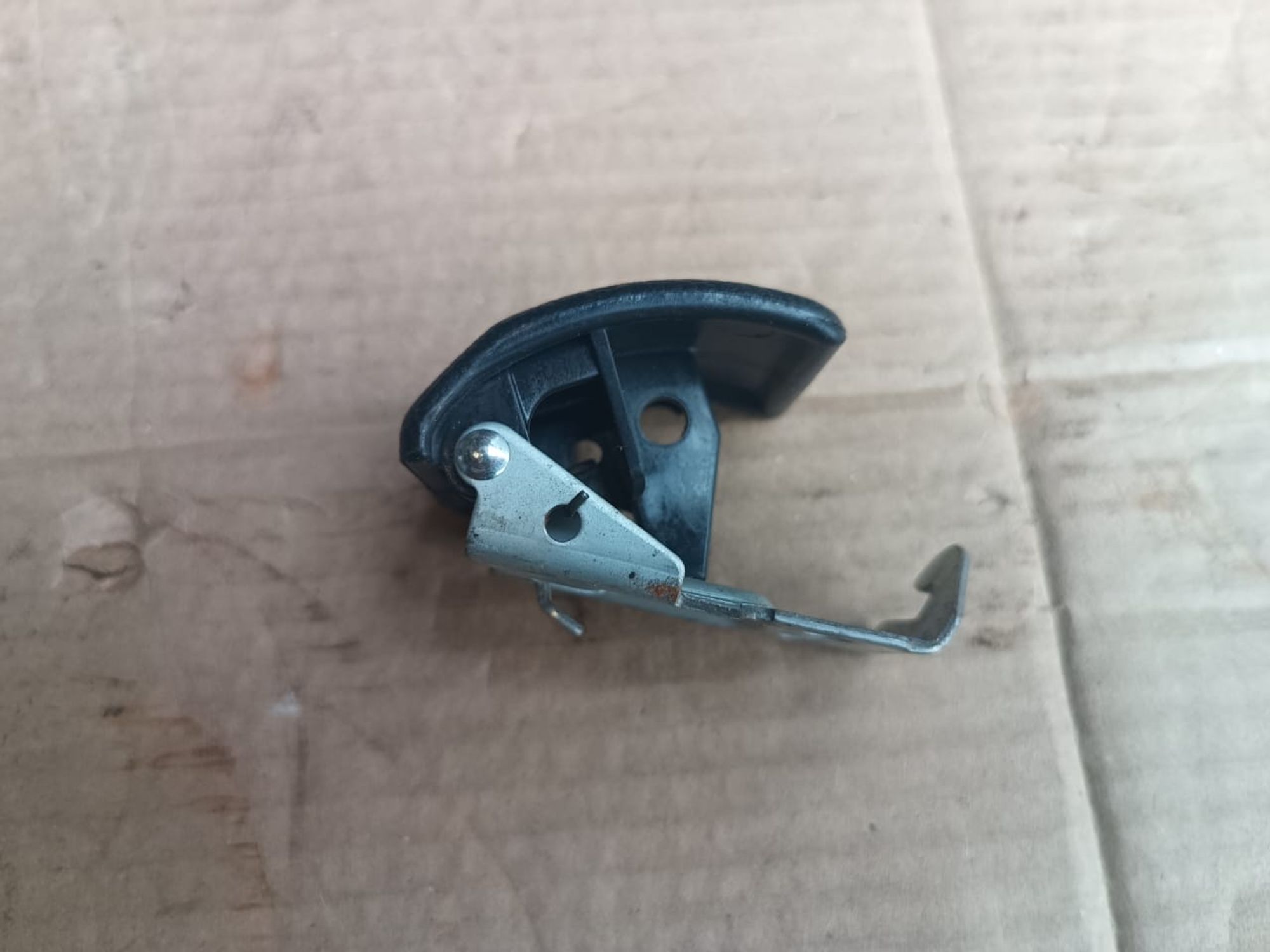 https://ycs.partsauto.market/partsauto-images/thmbs/userImages/d89d66a30f14dbad161fb7a986aa0fe5/part/91c98427-c50d-439a-b238-7d33f99b35f7_1720888457846.jpg