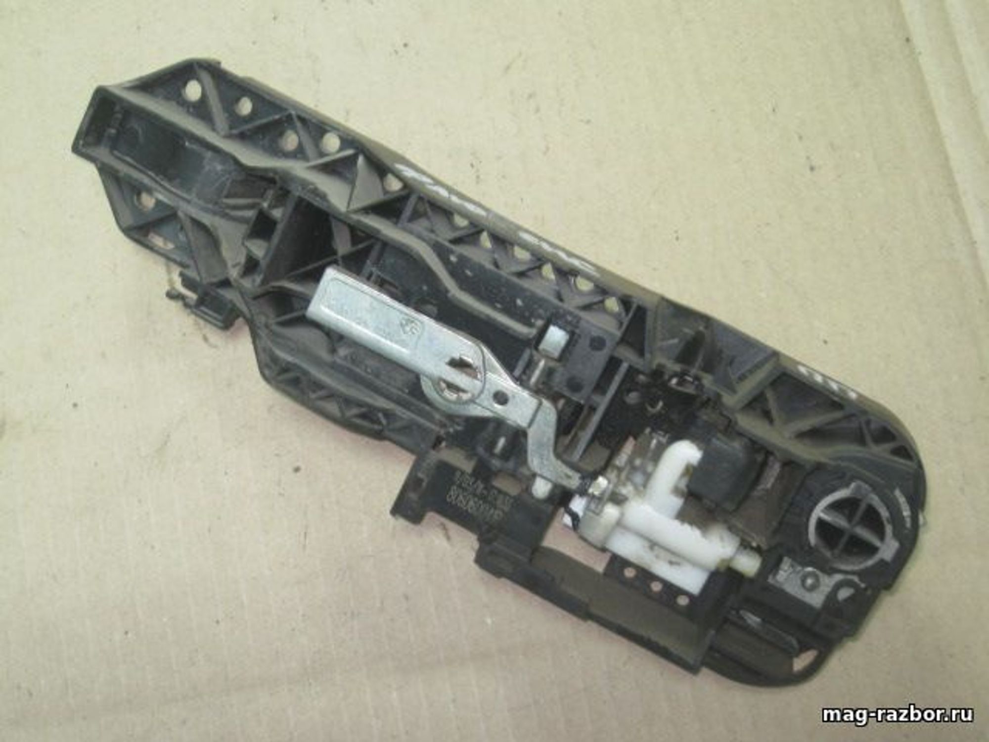 https://ycs.partsauto.market/partsauto-images/thmbs/userImages/d89d66a30f14dbad161fb7a986aa0fe5/part/91ff23d7-6363-4a6b-849a-4ef2c30eb7b1_1719382677233.jpg