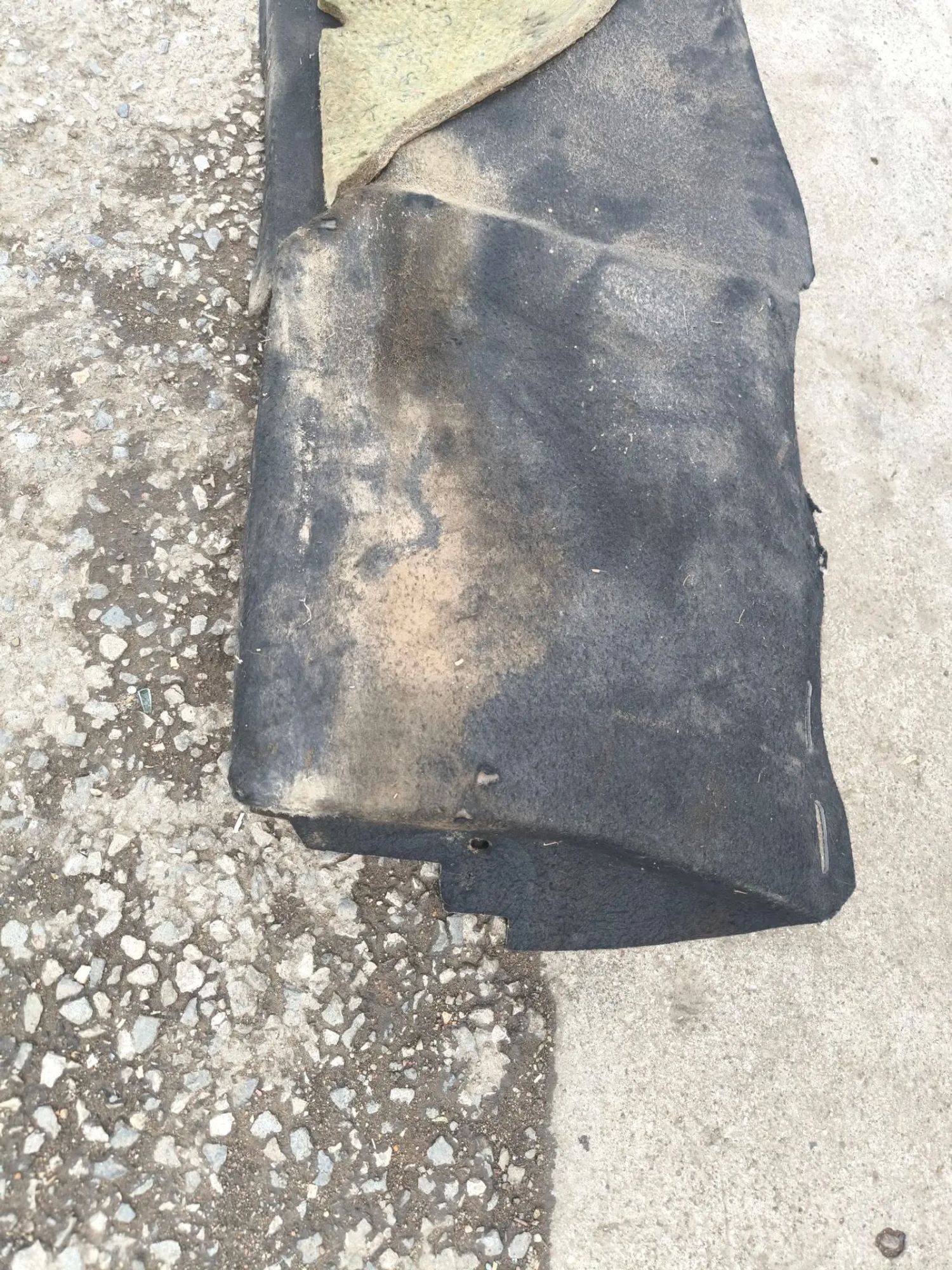 https://ycs.partsauto.market/partsauto-images/thmbs/userImages/d89d66a30f14dbad161fb7a986aa0fe5/part/9308a1bc-4dee-4522-b038-cc271806a7c4_1781803622993.jpg